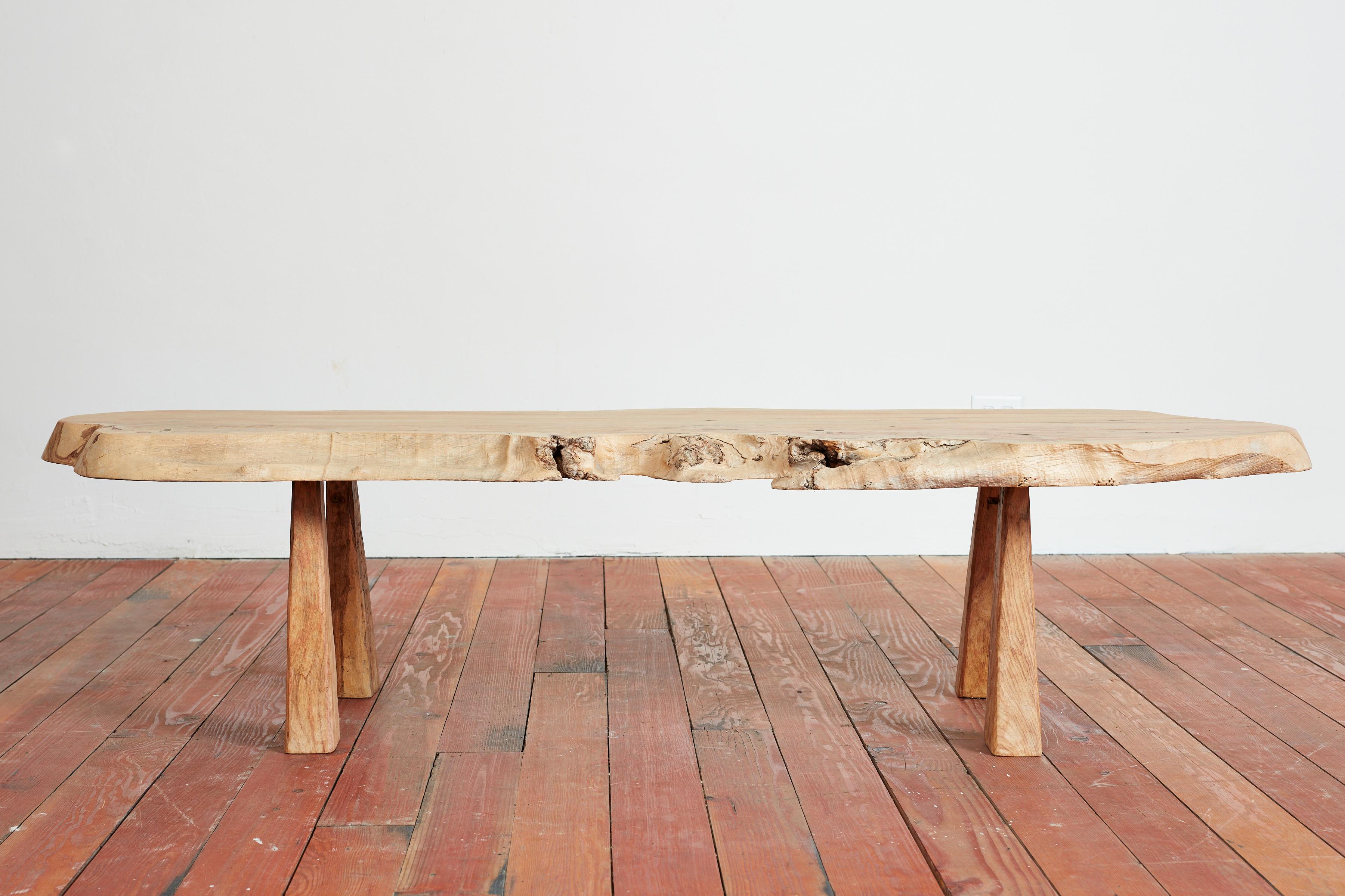 olivo tablero madera bruto