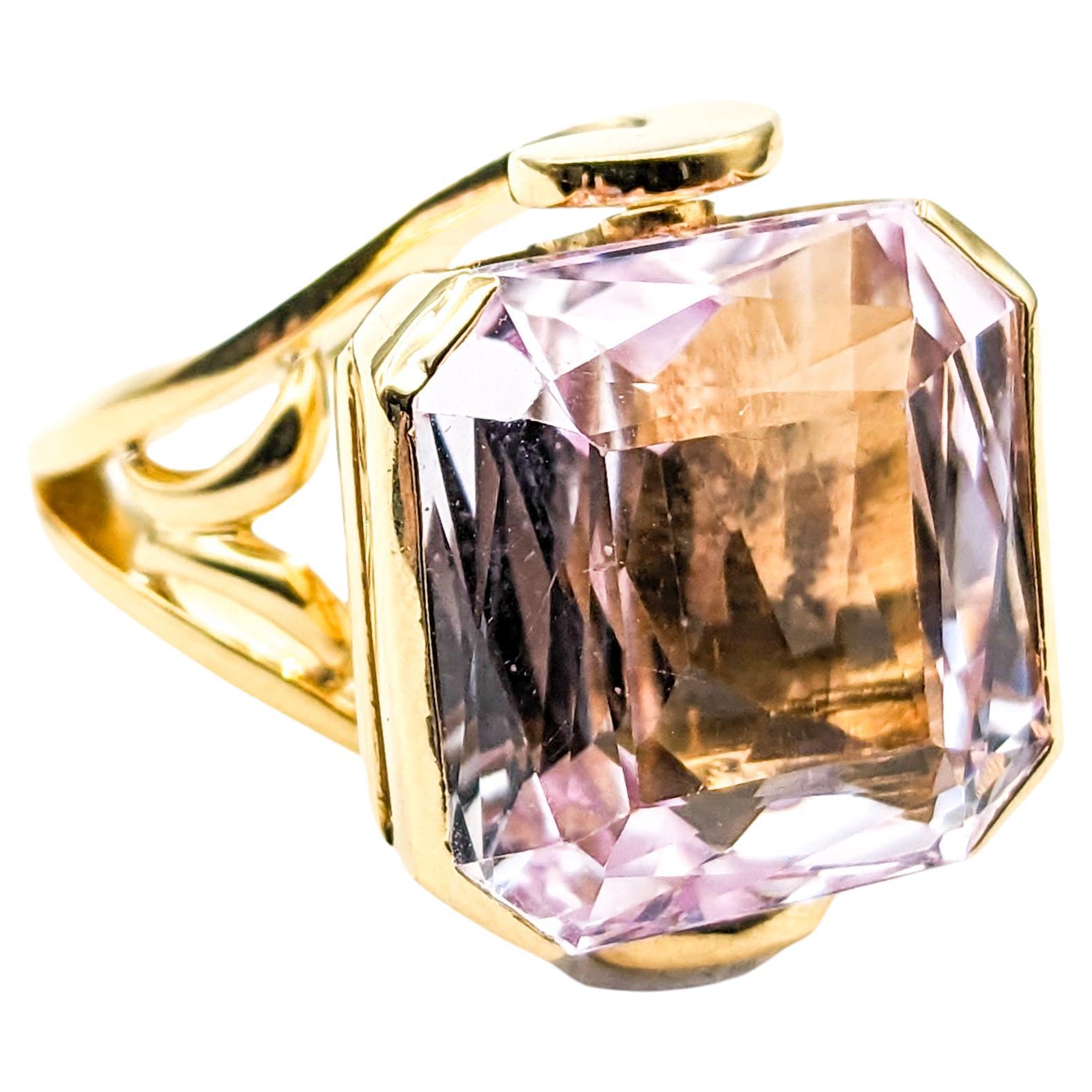Free Form Rotating 20ct Kunzite Ring in 18k Yellow Gold For Sale