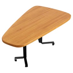 Table de forme libre de Charlotte Perriand, Les Arcs circa 1986
