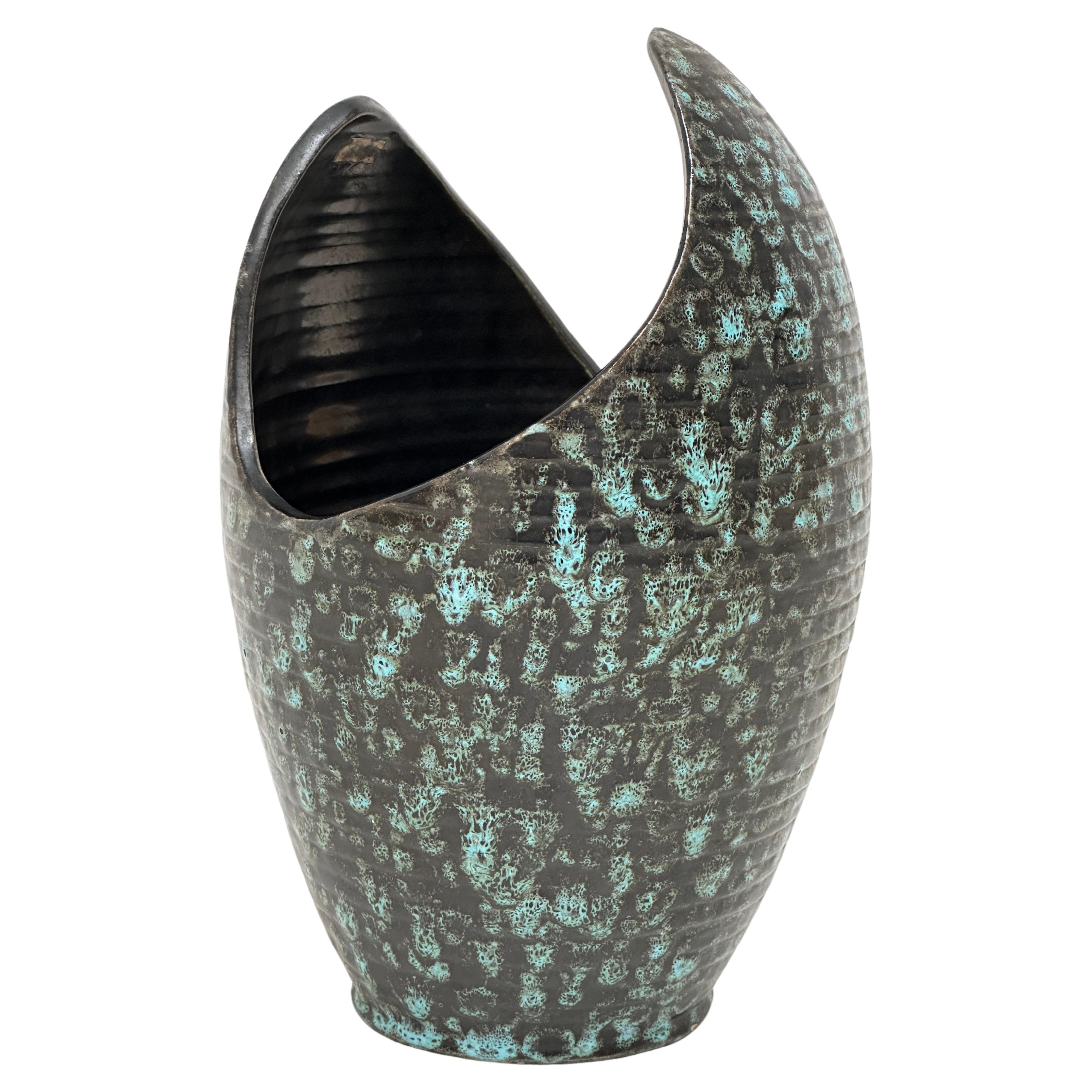 Vase de forme libre, Accolay, France, vers 1960