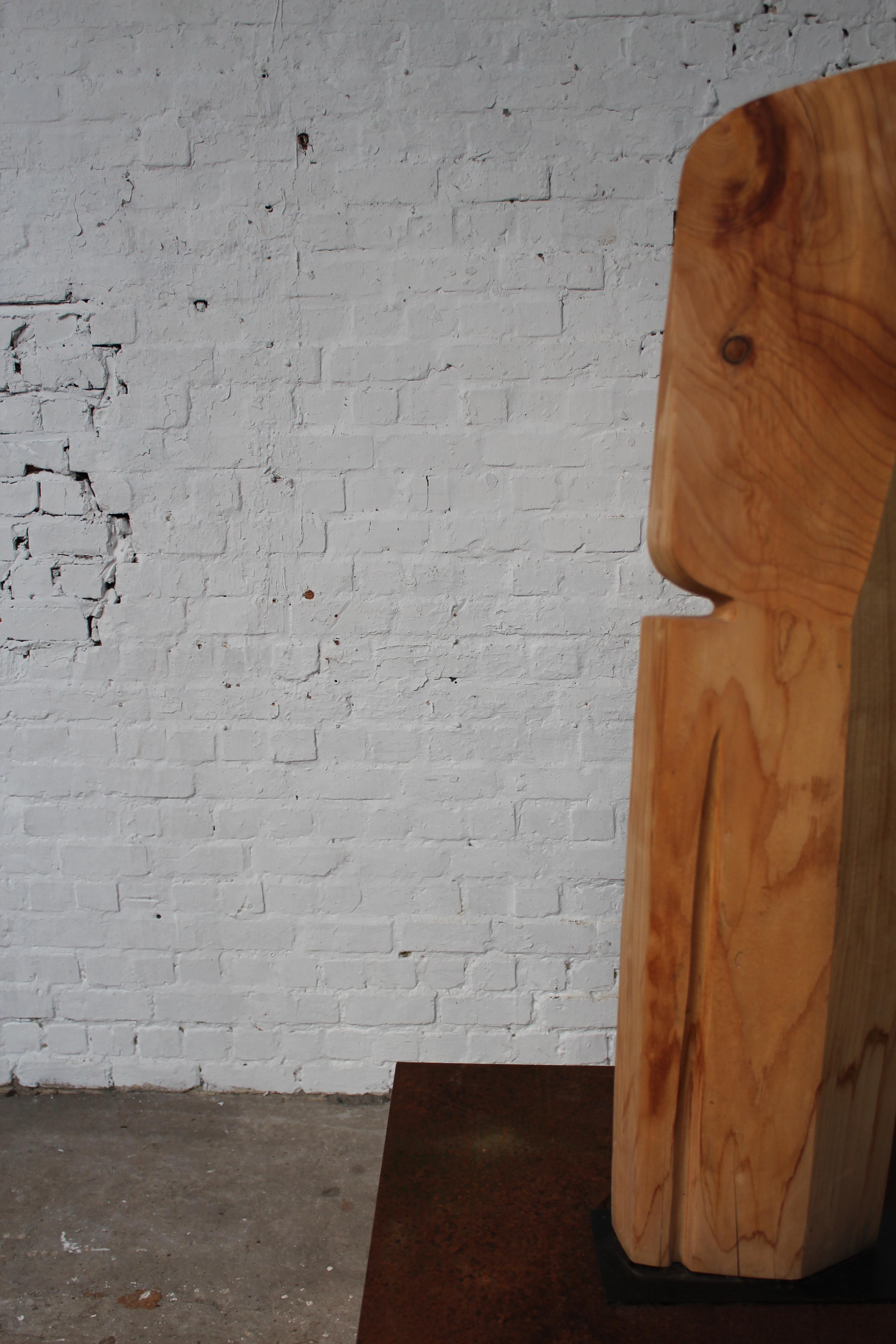 Belga Scultura in legno a forma libera di Roland LAVIANNE in vendita