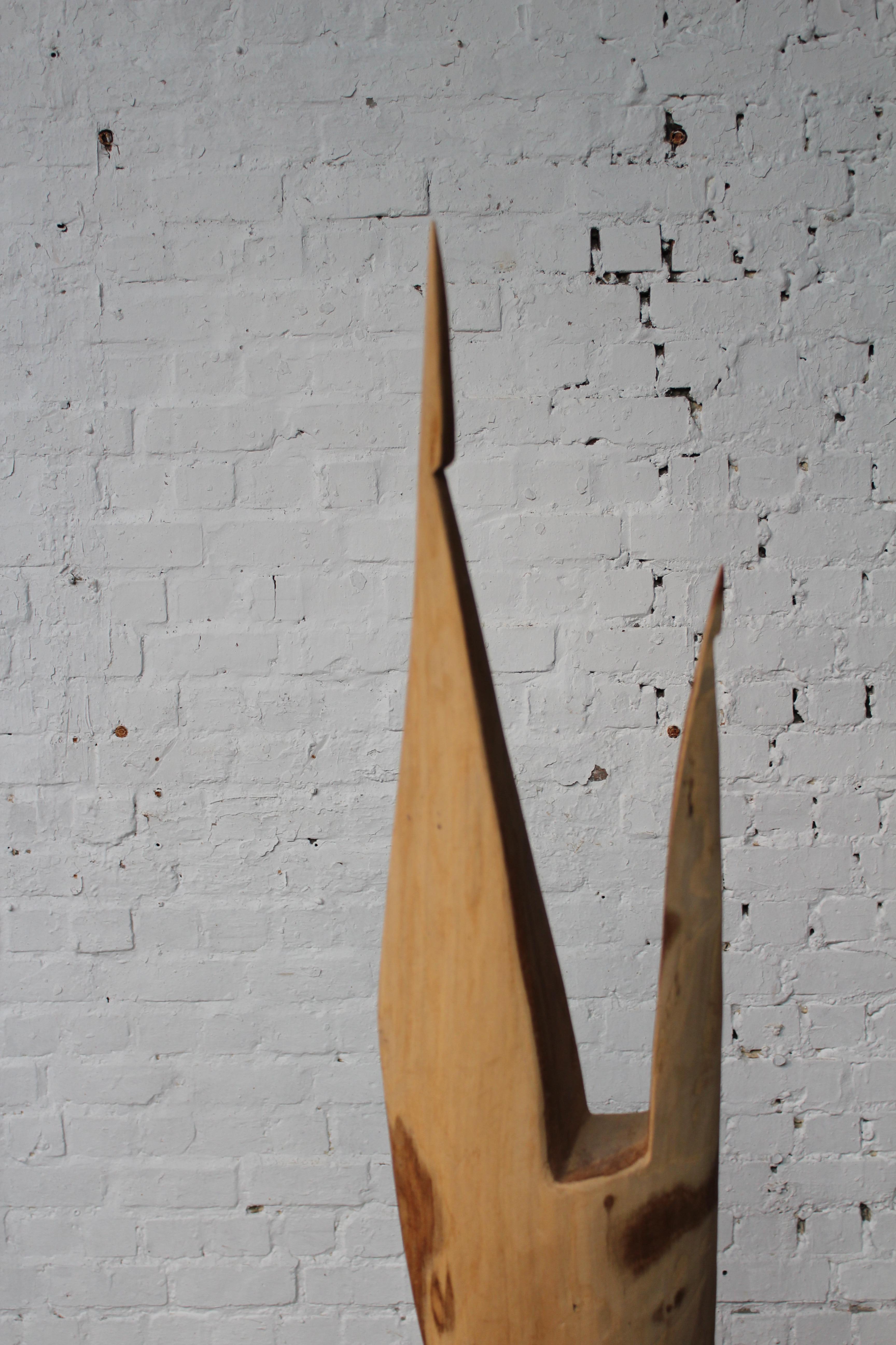 Intagliato a mano Scultura in legno a forma libera di Roland LAVIANNE in vendita