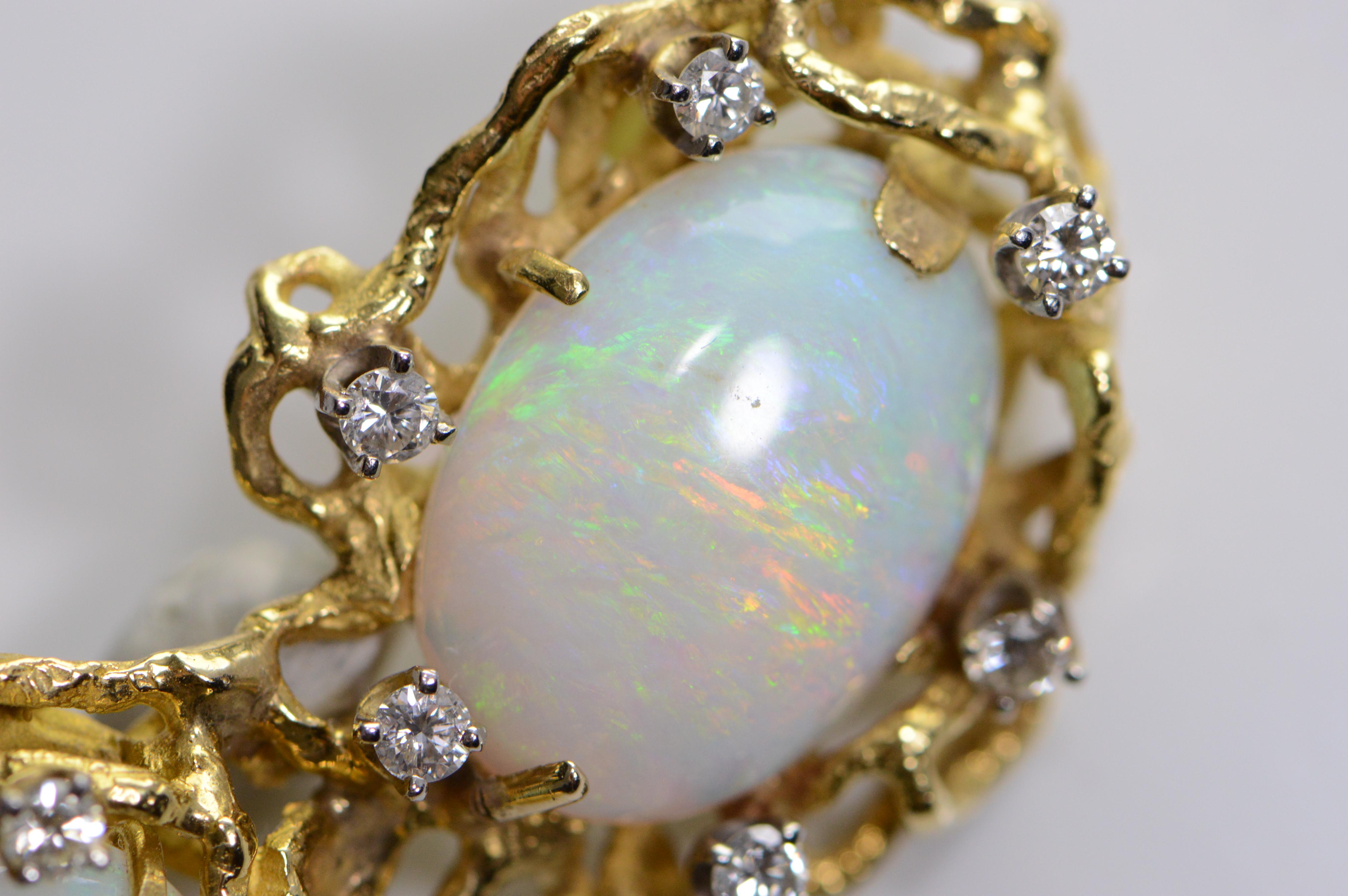 Freefrom Diamond Opal Necklace Feature Pendant Yellow Gold For Sale 2