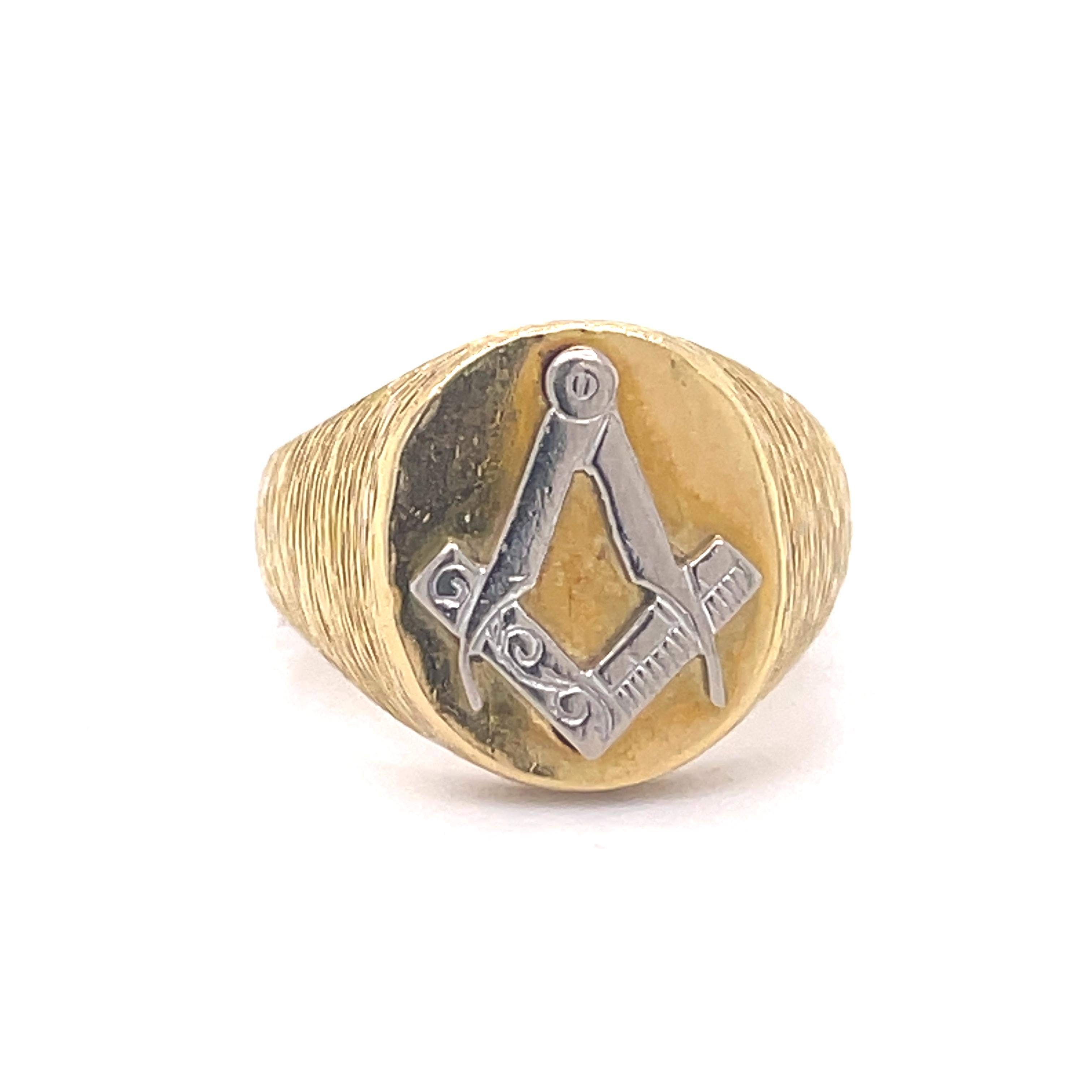 Free Masons Pinky ring - Kutchinsky jewelry, 18K yellow gold, freemasons symbol For Sale 2