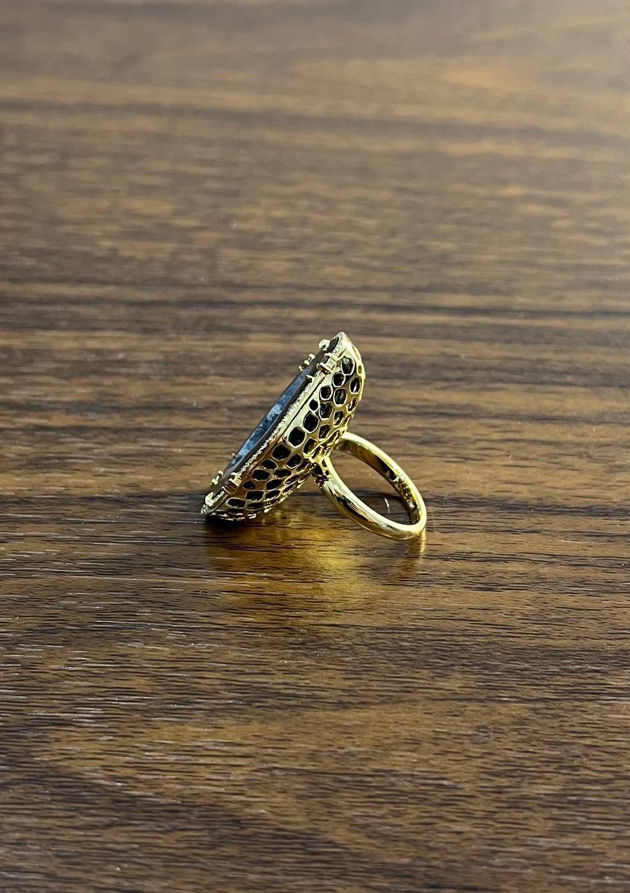 Free Shape Black Blue Crystal Quartz Druzi Diamonds Halo 18K Yellow Gold Ring For Sale 6