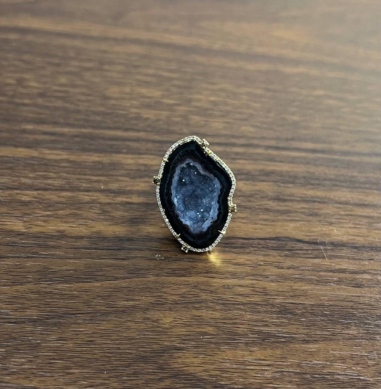 Free Shape Black Blue Crystal Quartz Druzi Diamonds Halo 18K Yellow Gold Ring For Sale 3