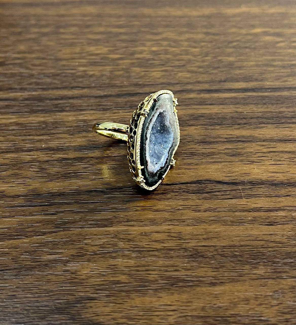 Free Shape Black Blue Crystal Quartz Druzi Diamonds Halo 18K Yellow Gold Ring For Sale 4