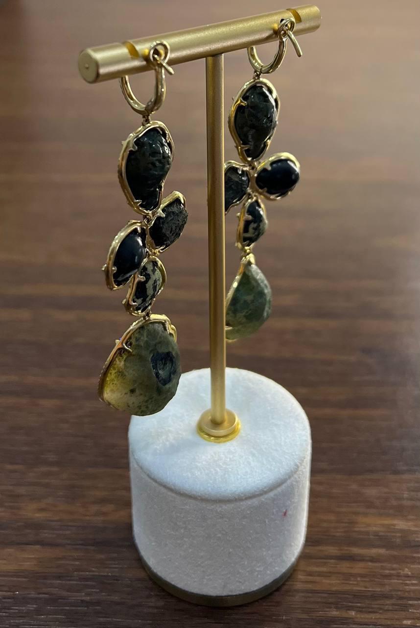 Free Shape Brown Grey Druzy Quartz Crystal Diamonds 18K Yellow Gold Earrings For Sale 8