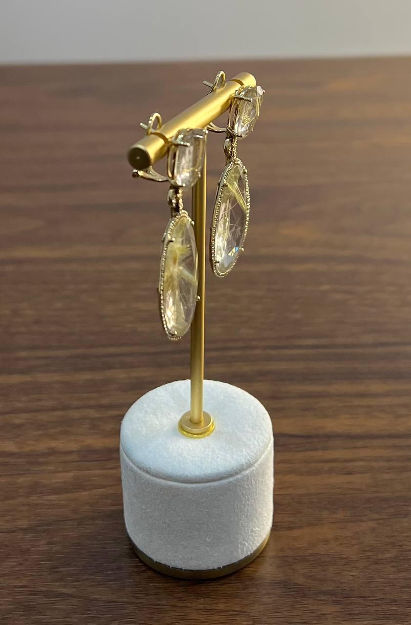 Pendientes de Oro 4K Halo de Diamantes de Cuarzo Rosa Rutilado de Forma Libre en venta 4