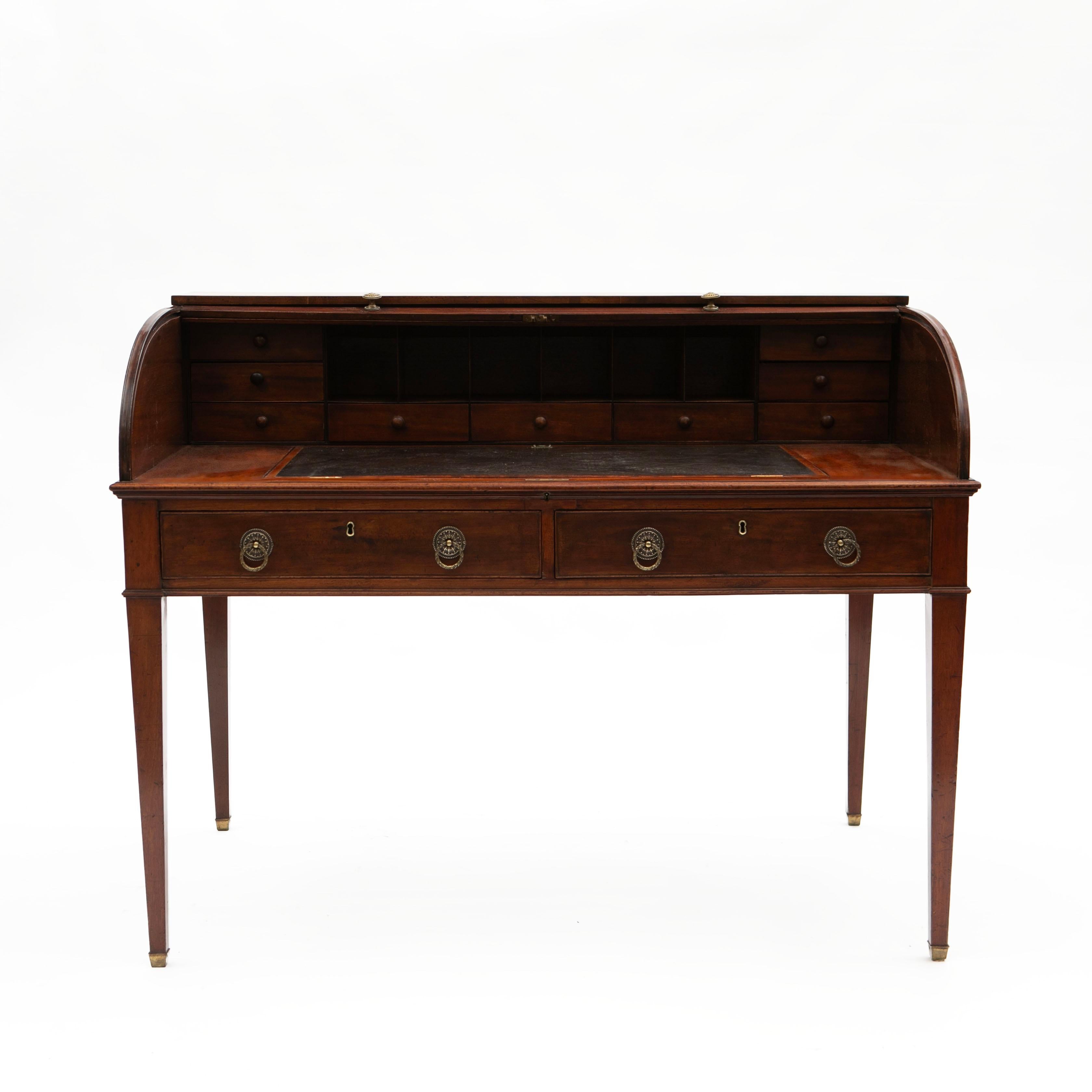 Free Standing Mahogany English Regency Tambour Roll Top Writing Desk In Good Condition For Sale In Kastrup, DK
