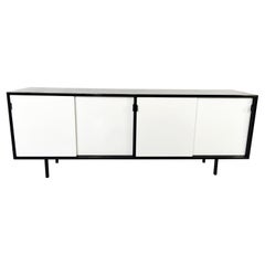 Crédence autoportante laquée Design/One par Florence Knoll, années 1950