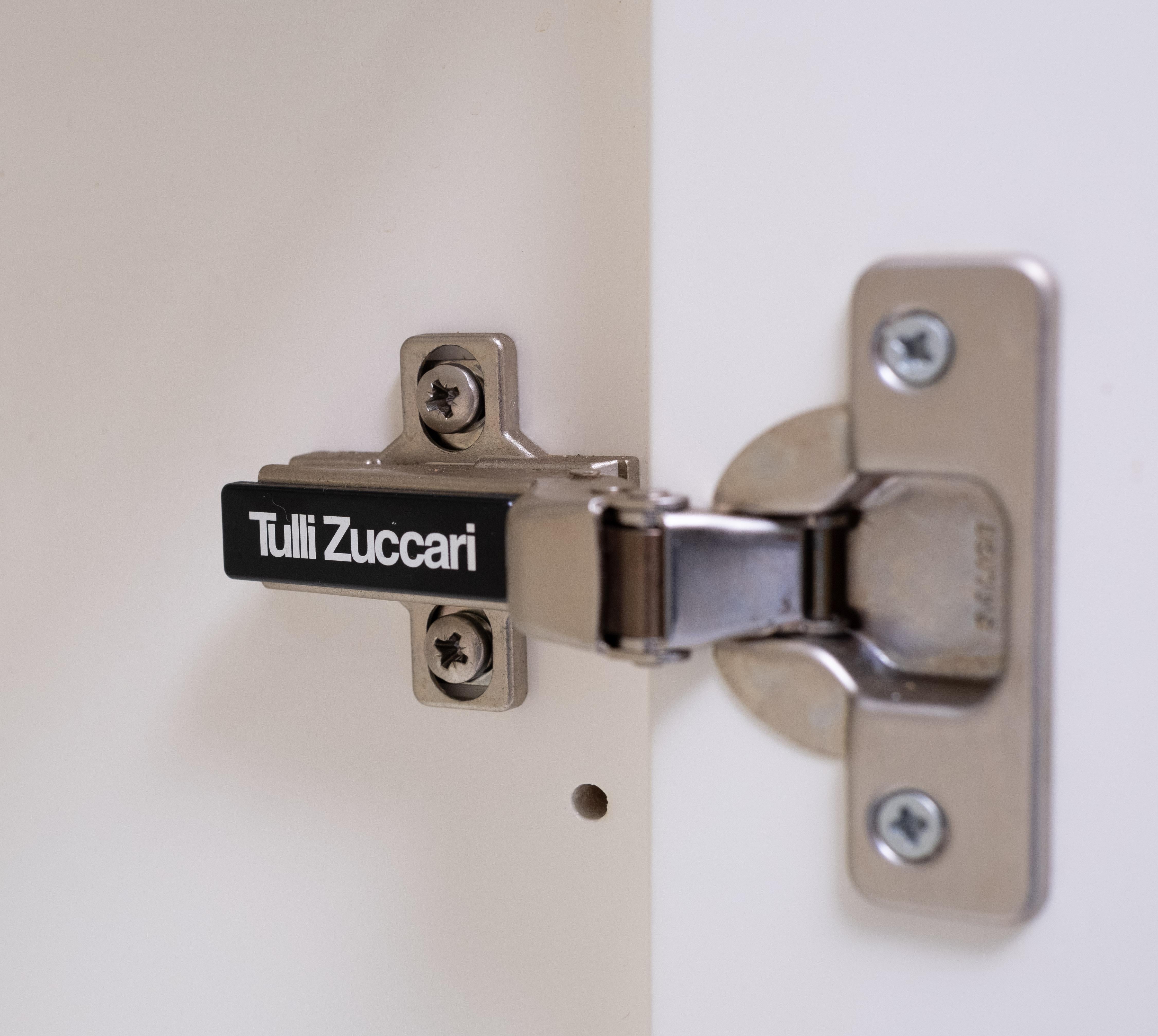 Frei stehender, drehbarer Badezimmerschrank von  Tulli Zuccari  Italien im Angebot 8