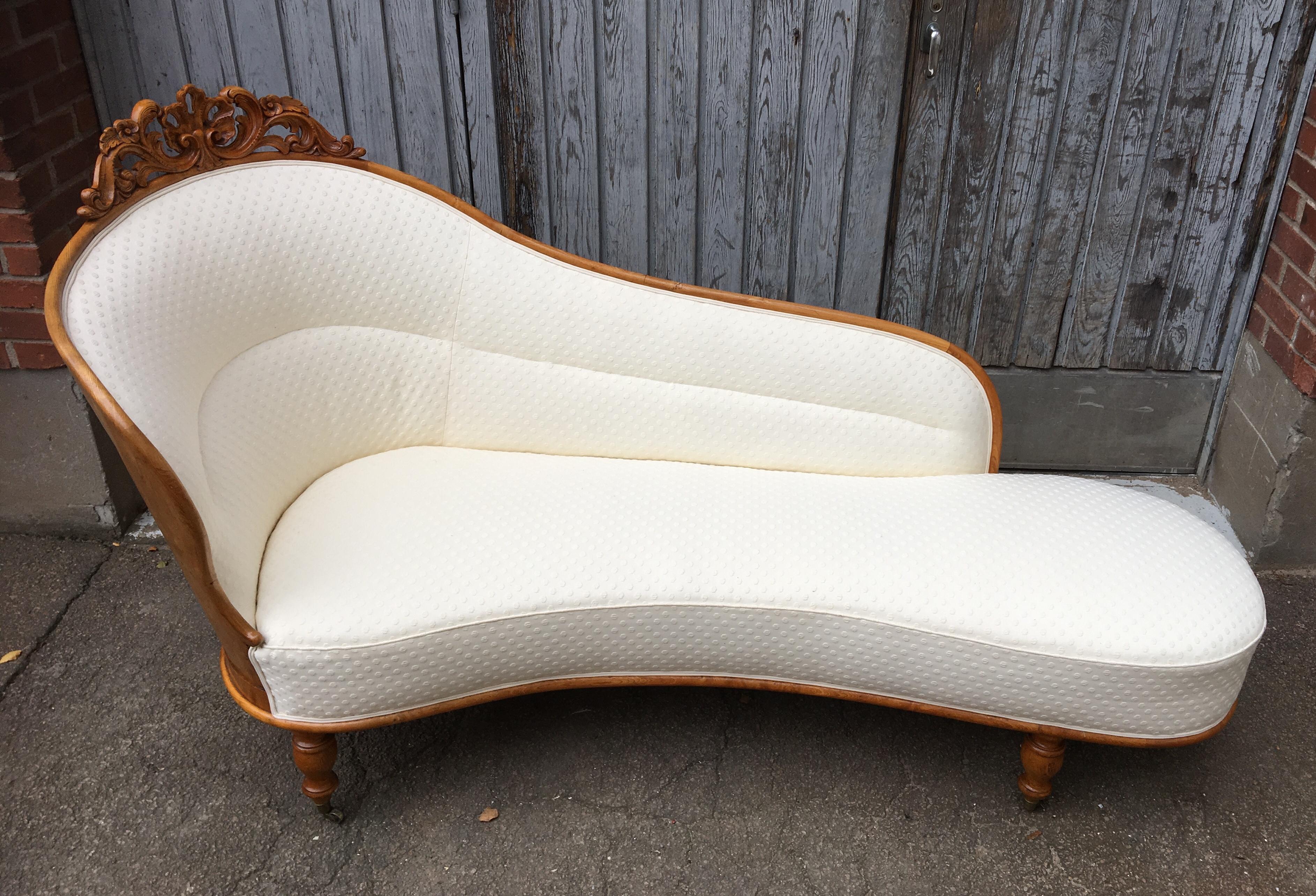 Swedish 19th Century Rococo Chaise Lounge Chair Daybed 9