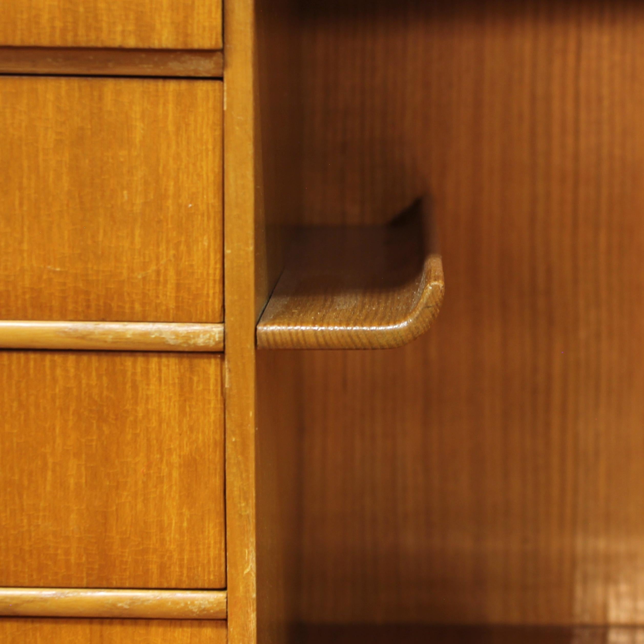 Secretaire svedese moderno e indipendente in noce e olmo, anni '40 in vendita 12