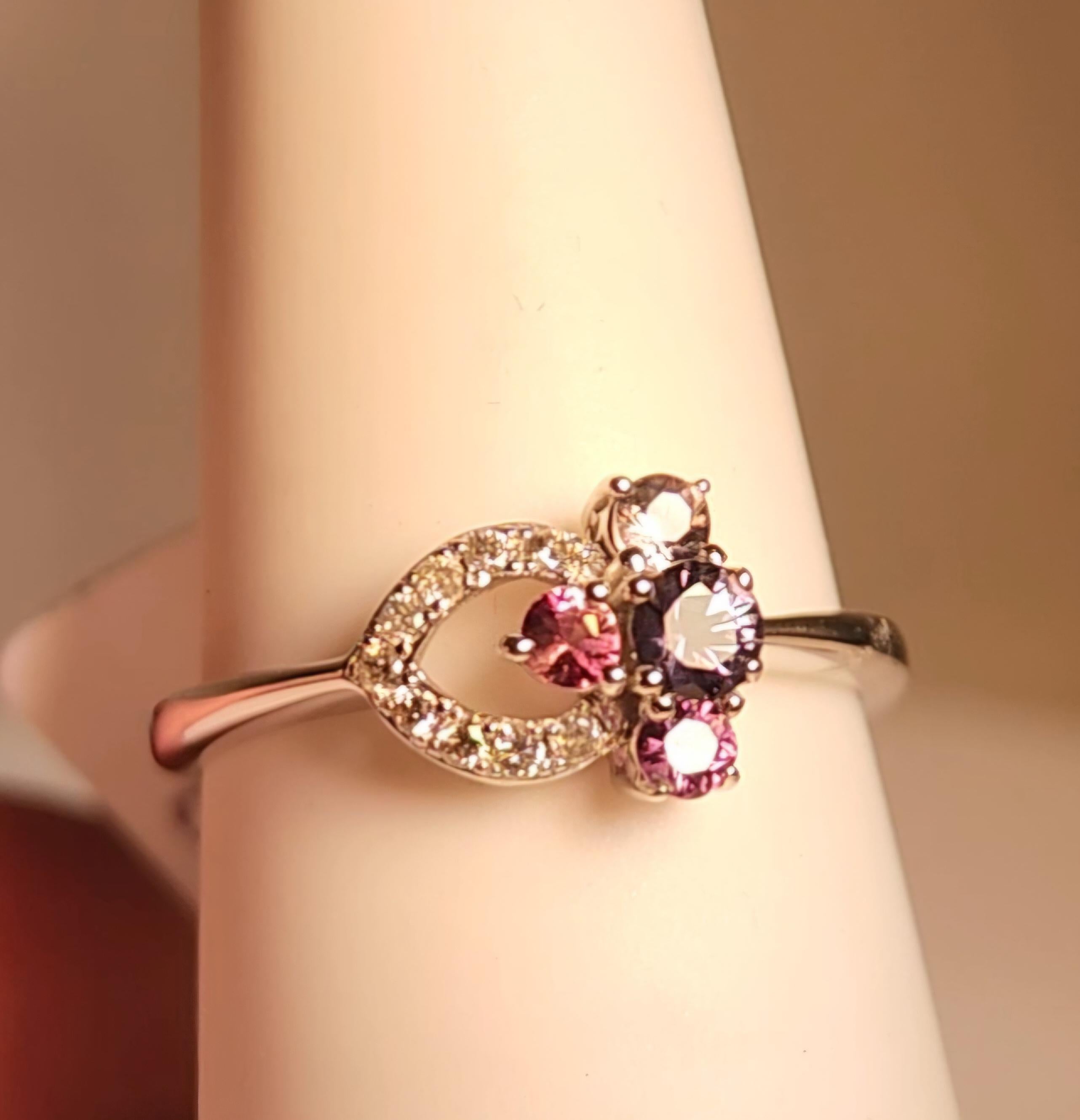 Free Style Cluster Design Montana Sapphire and Diamond Ring 18 Karat White Gold For Sale 9