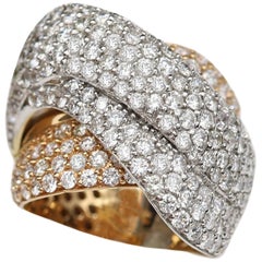 Free Style Cluster Diamond Ring 18 Karat Two-Tone Trendy Wavy Diamond Ring