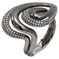 Free Style Ring 18 Karat Gold Black Rhodium and White natural Diamonds