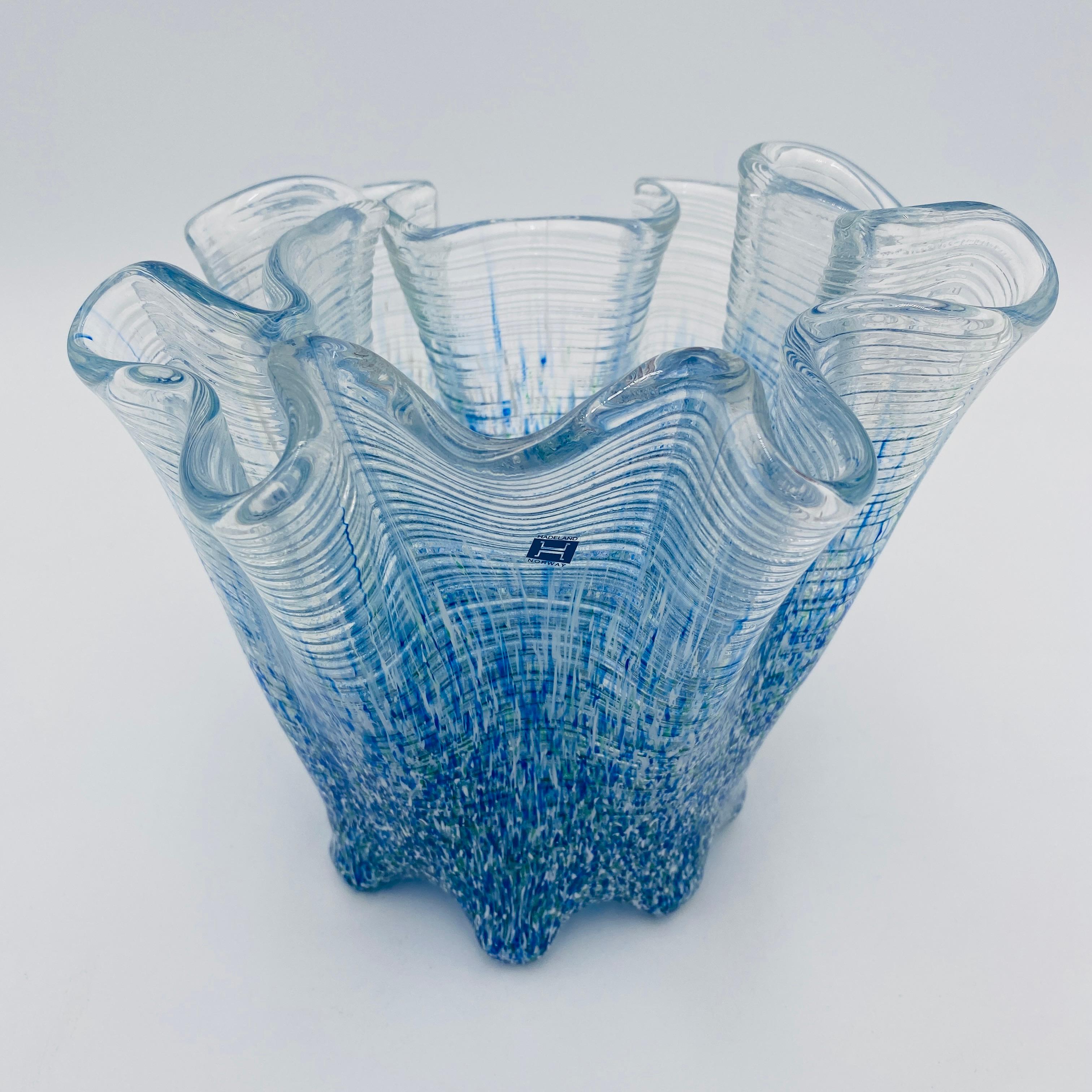 Vase en verre d'art de forme libre par Severin Brørby pour Hadeland Norvège, années 1970 en vente 4