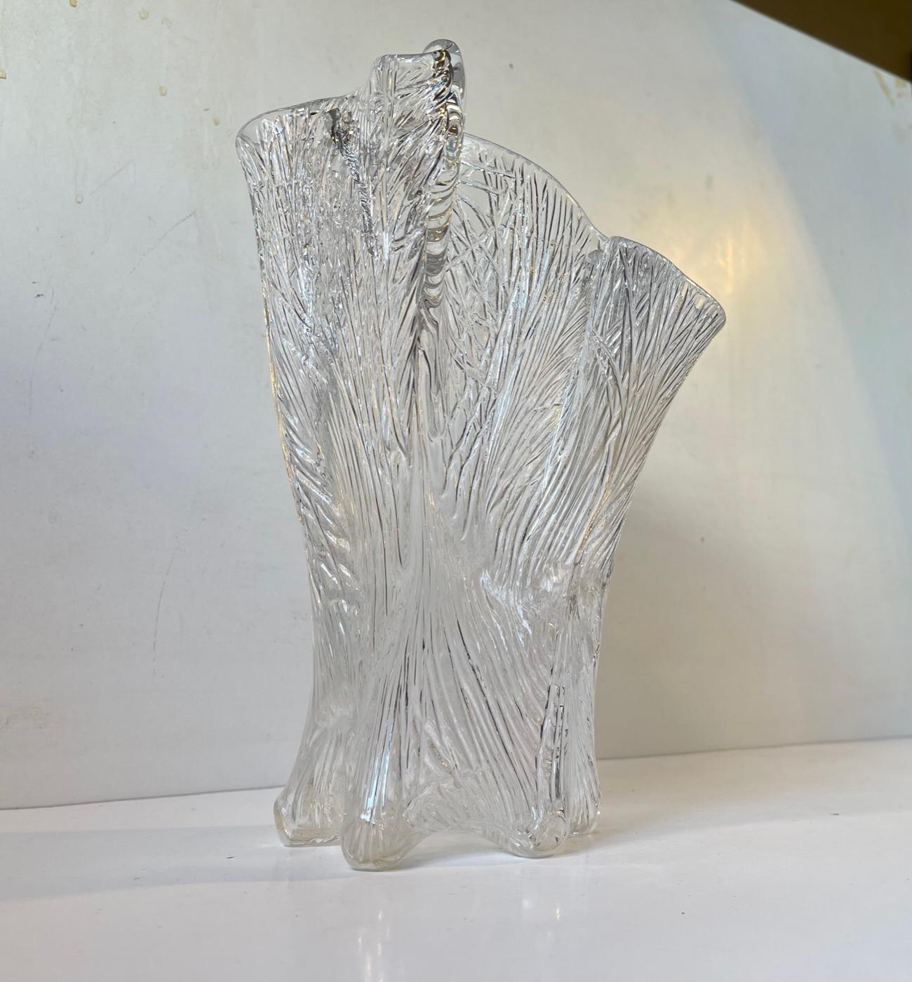 Large free-form hankerchief vase in Norwegian art glass. It is called FURU and is the manifestation of the beautiful pine trees of. Norway. Designed by Severin Brørby and made at Hadeland in Norway circa 1970-80. Measurements: height: 24 cm,