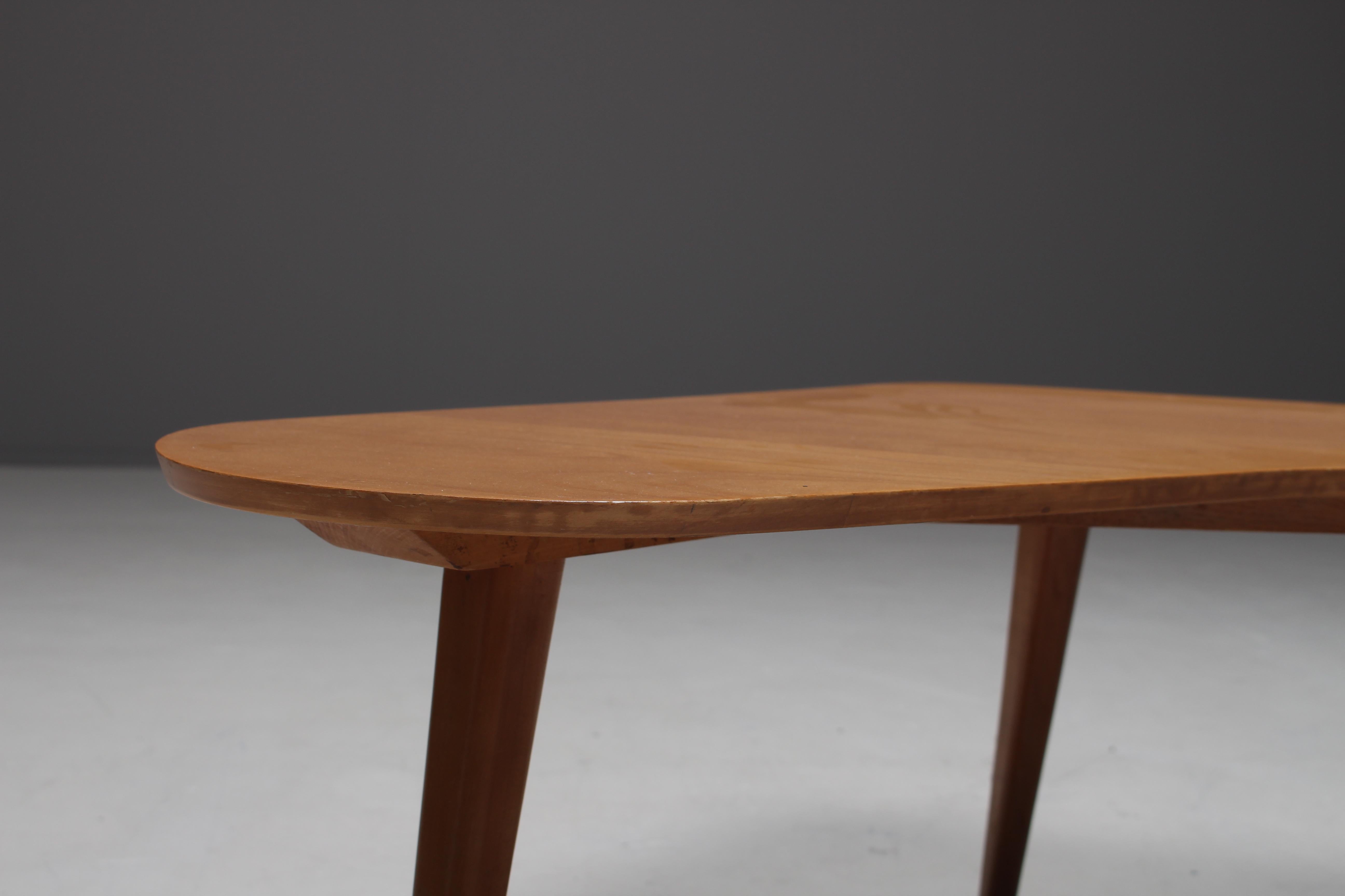 Mid-20th Century Freeform Coffee Table by Bovenkamp Attributed to Aksel Bender Madsen, 1960s For Sale
