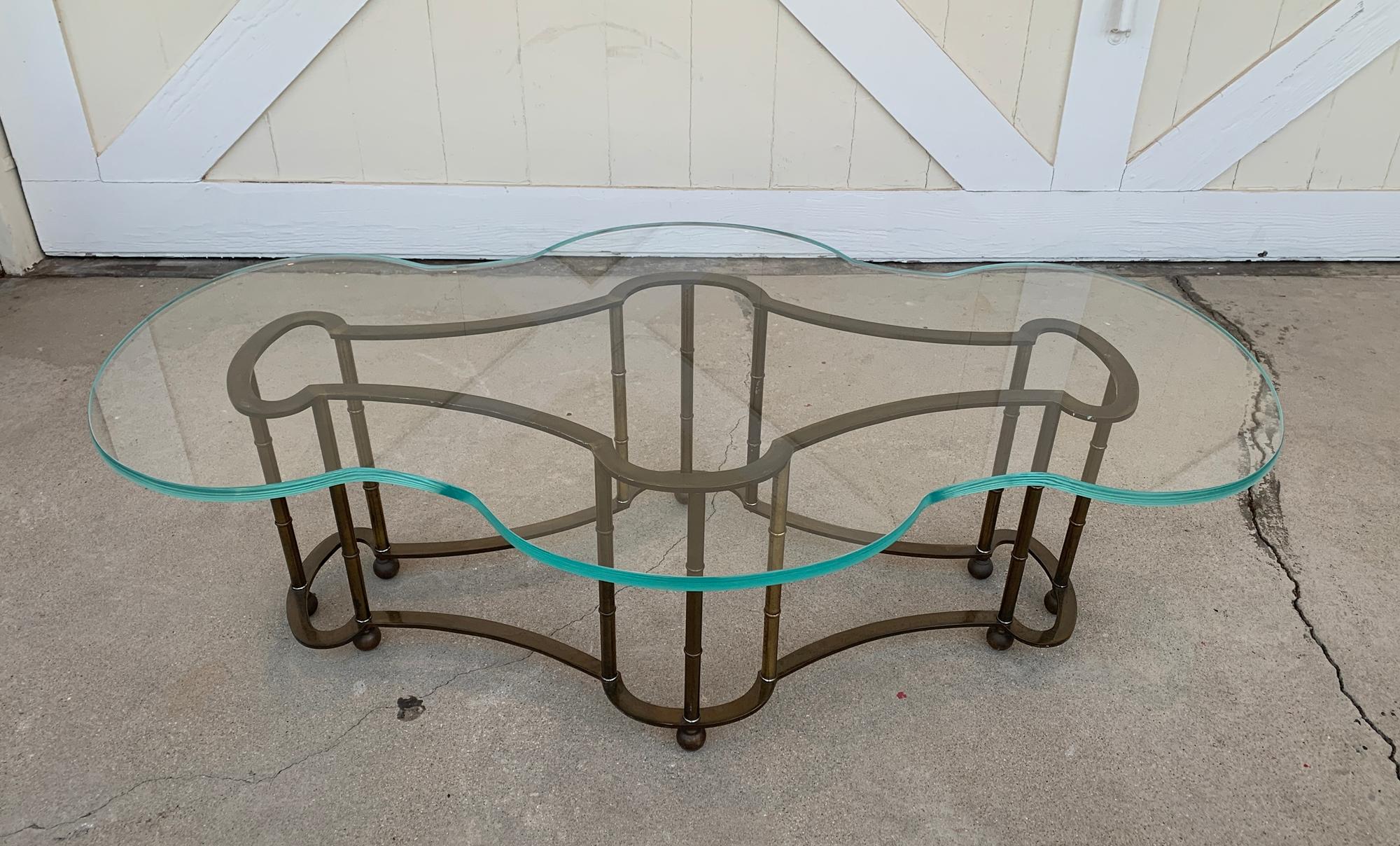 Freeform Coffee Table in Brass and Glass by Mastercraft In Good Condition In Los Angeles, CA