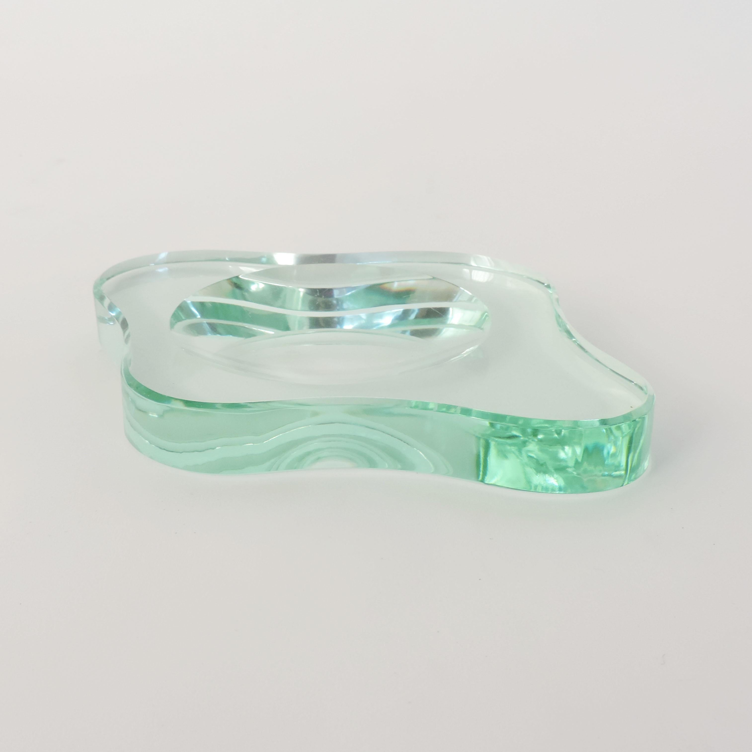 Freeform Fontana Arte 1950s Glass Ashtray In Good Condition For Sale In Milan, IT