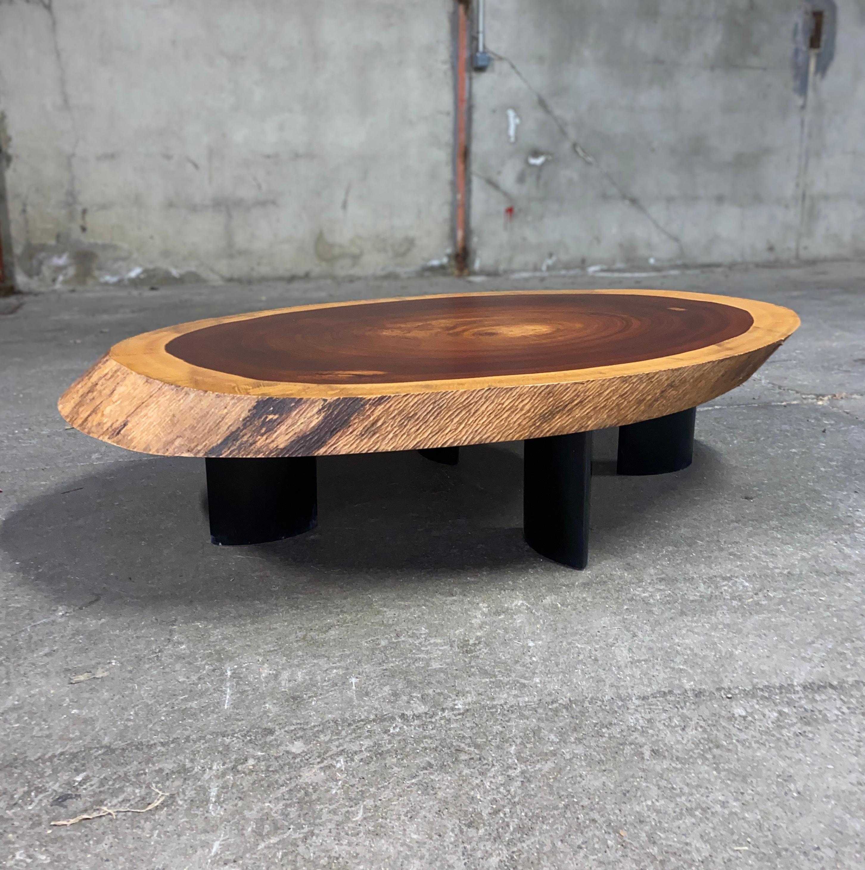 1950 Freeform Mahogany Coffee Table Cocktail Table Side Table In Excellent Condition For Sale In Grenoble, FR