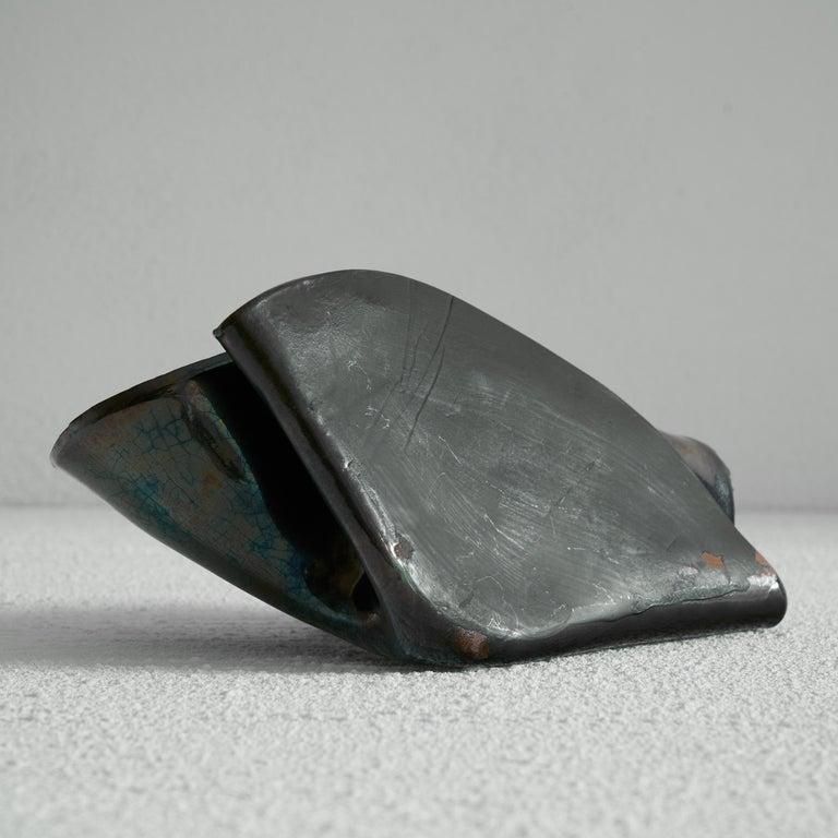 Terracotta Portacandele Freeform Metallic Glazed 'Folded' Studio Pottery in vendita