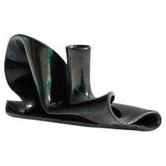 Portavelas de cerámica Studio Pottery "Plegado" con esmalte metálico Freeform