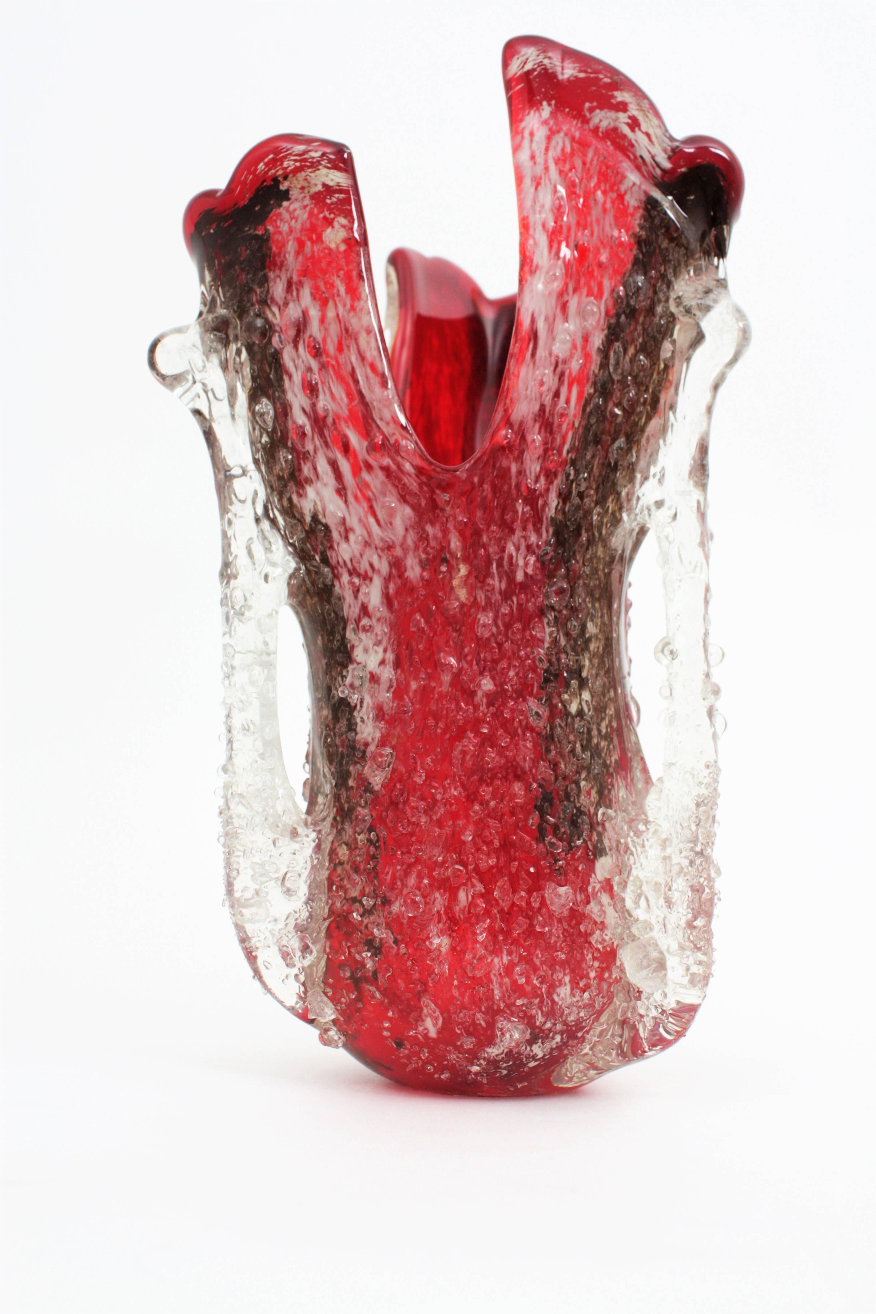 Murano Free form Vase in Red and Clear Macette Art Glass, 1950s For Sale 1