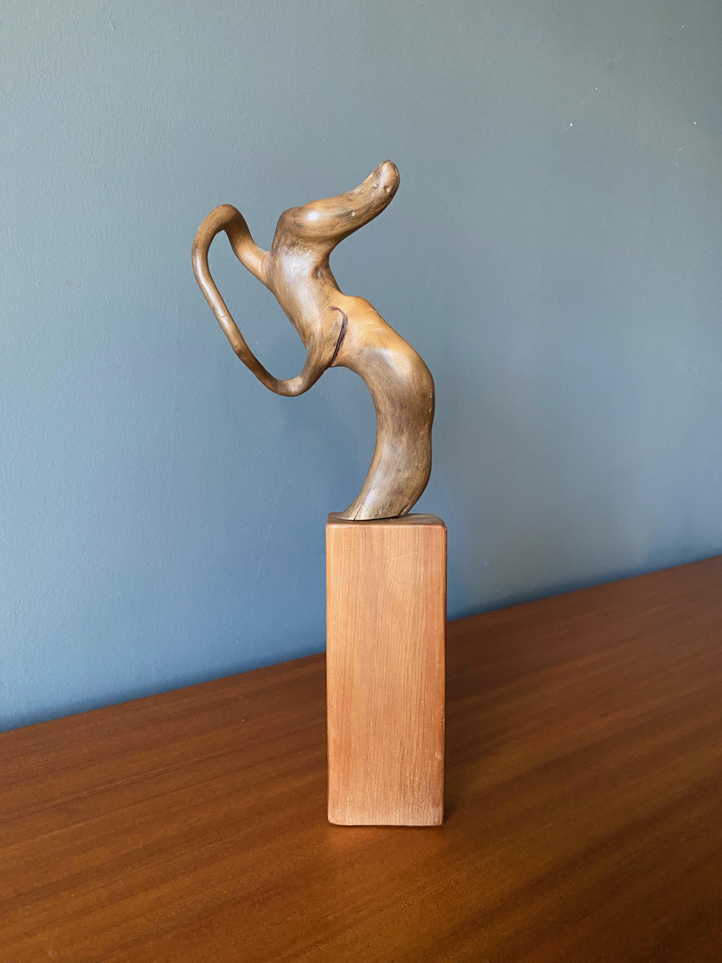Freeform Sculpture on Stand, circa 1975 In Good Condition For Sale In Costa Mesa, CA