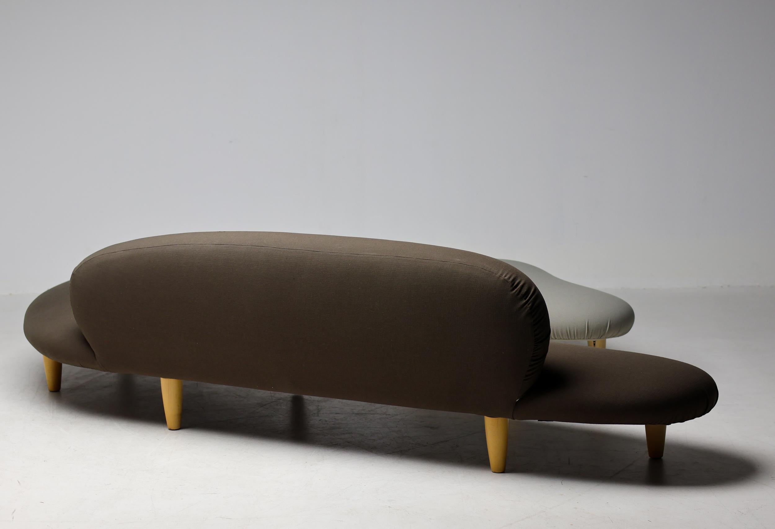 Suisse Canapé et repose-pieds Freeform d'Isamu Noguchi en vente
