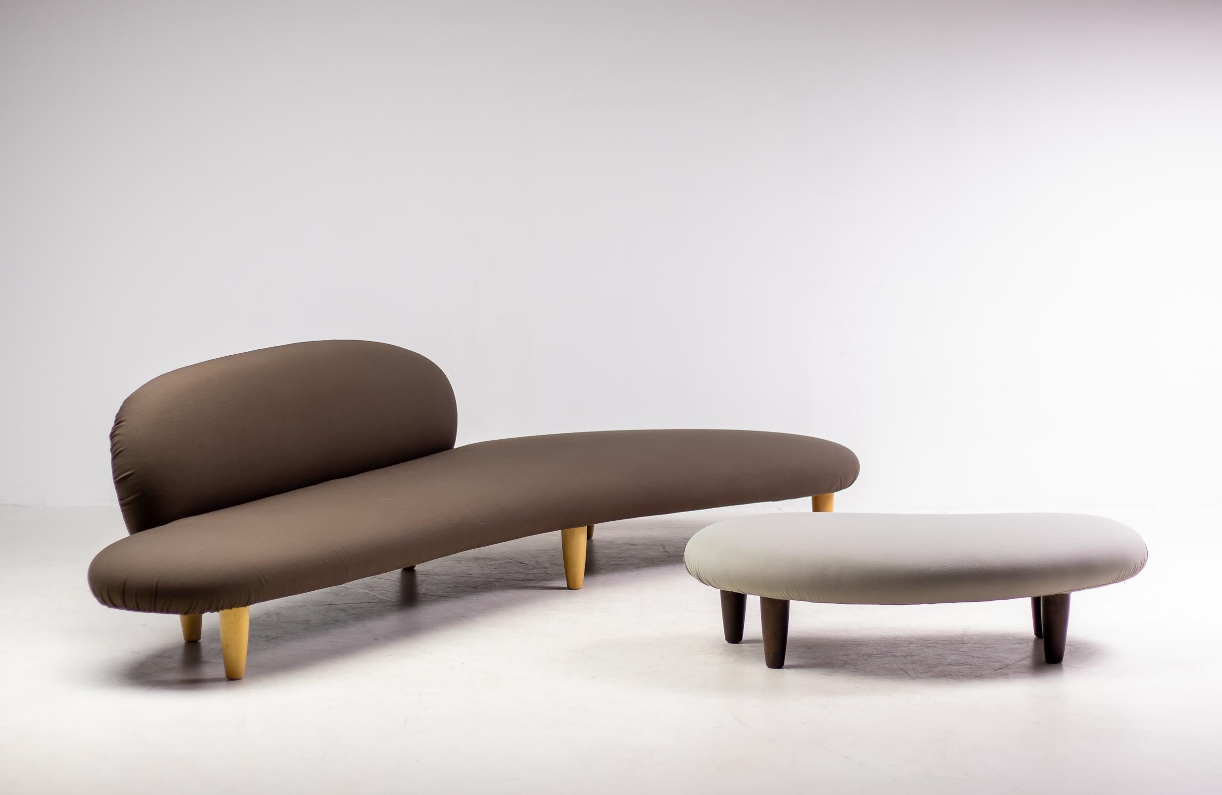 Freeform Sofa and Ottoman by Isamu Noguchi In Good Condition For Sale In Dronten, NL