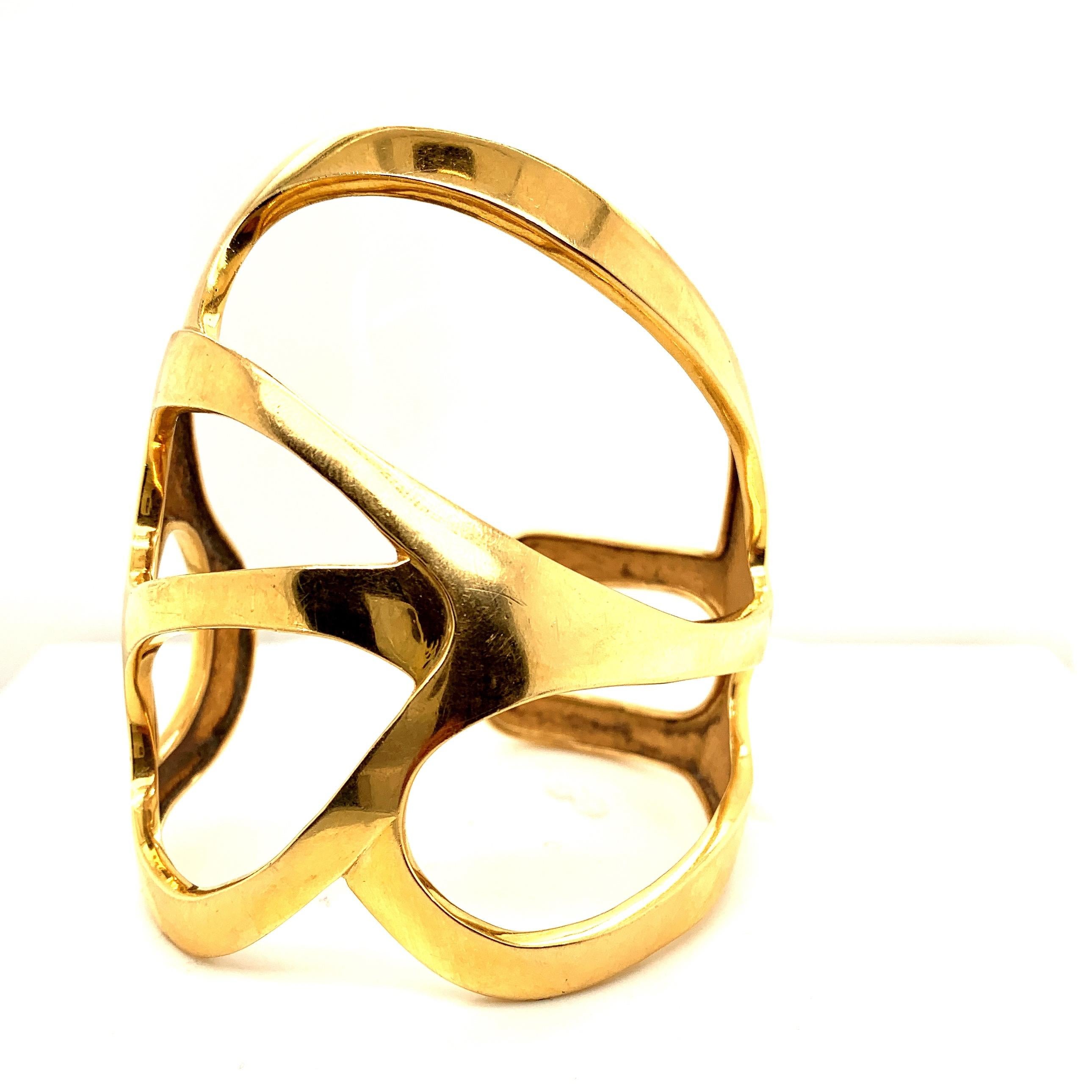 Freeform Solid 18 Karat Gold Cuff In Good Condition For Sale In New York, NY