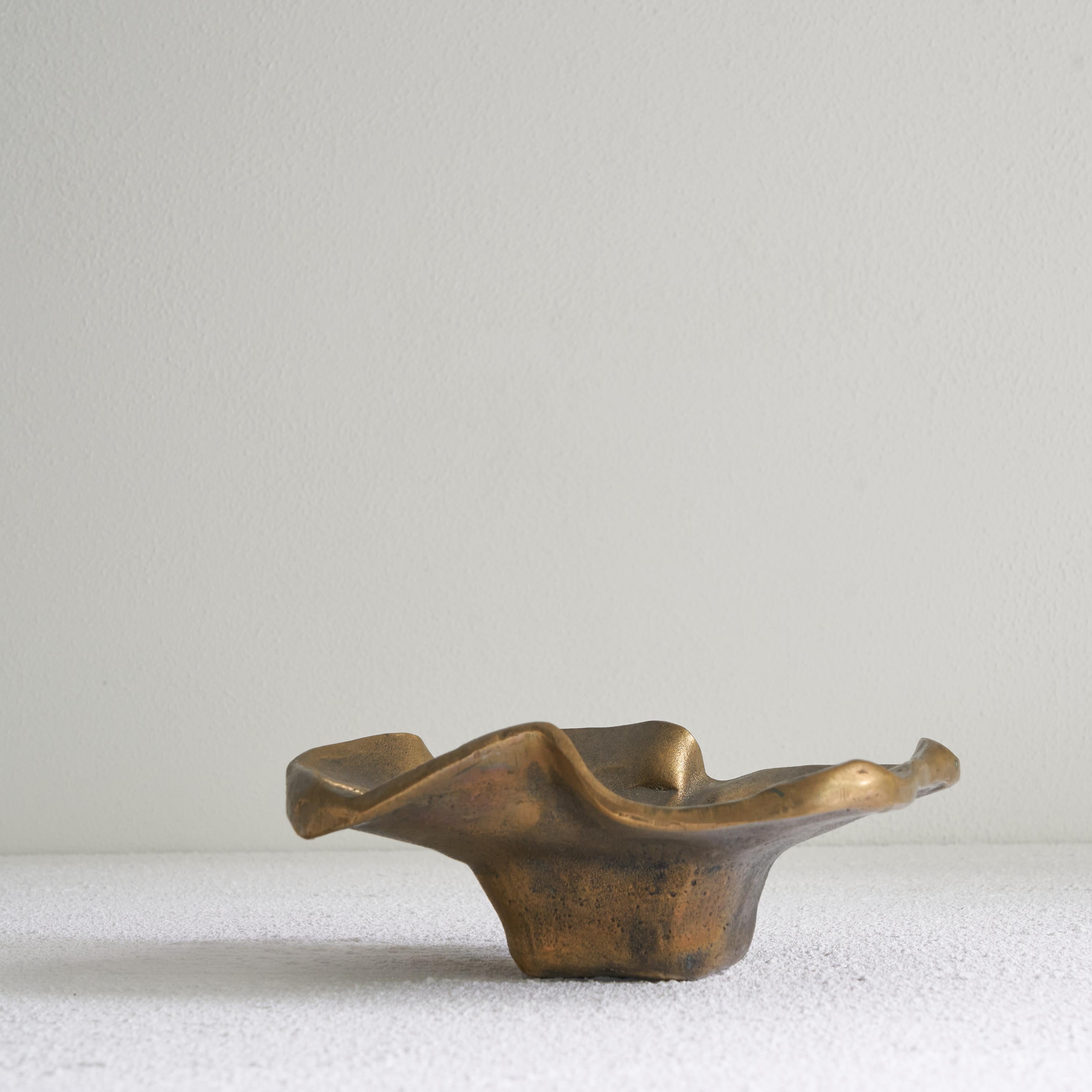 European Mid Century Freeform Vide-Poche or Bowl in Sand Cast Bronze 1960s For Sale