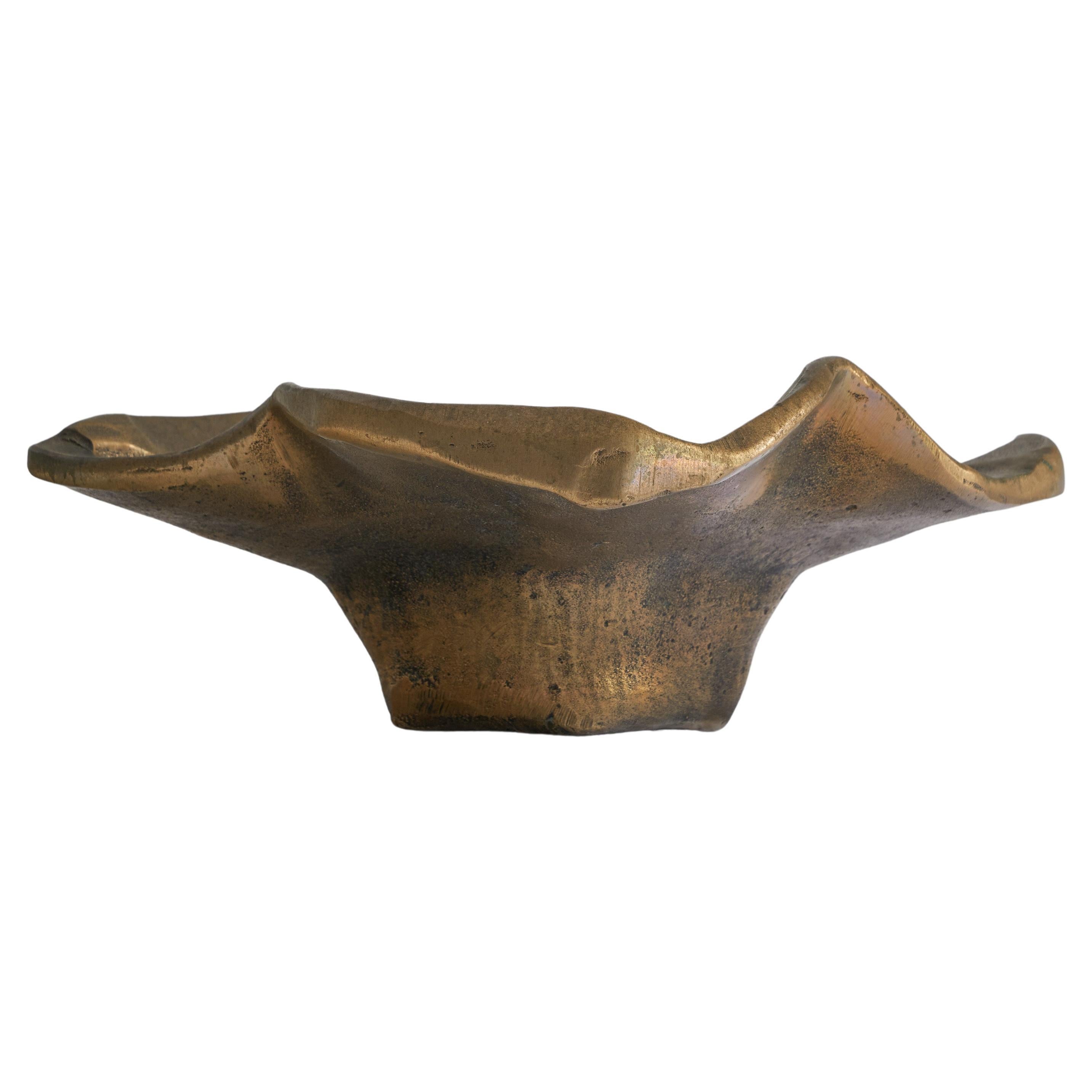 Vide-Poche ou bol de forme libre du milieu du siècle en bronze moulé en sable des années 1960