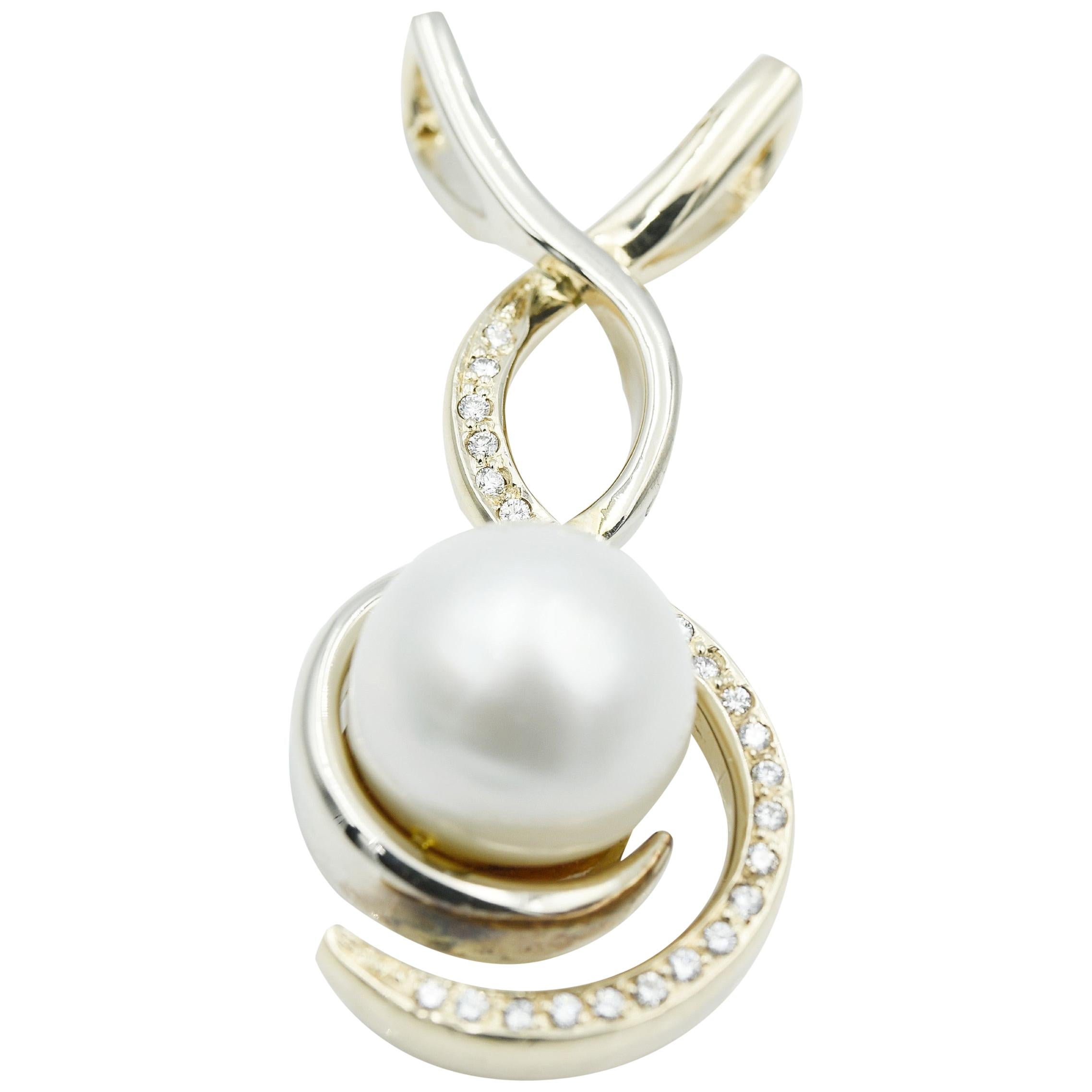 Freeform White and Yellow Gold South Sea Pearl Pendant For Sale