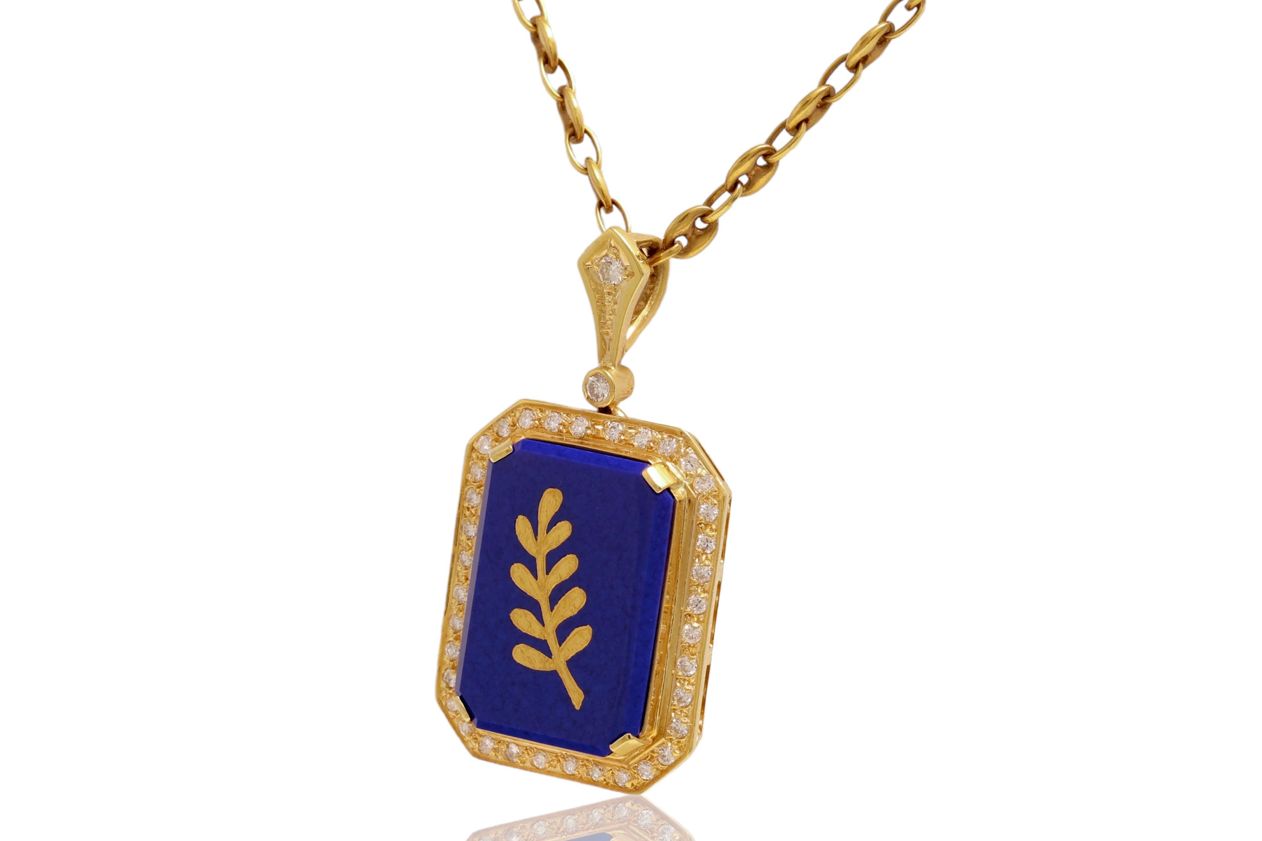 Round Cut Freemasonry 18kt Solid Yellow Gold Necklace with Diamonds and Lapis Lazuli For Sale