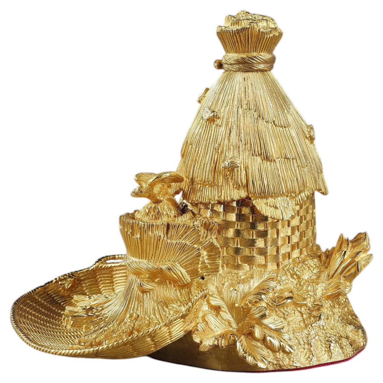 Tintero de bronce dorado masónico diseñado como una colmena en venta