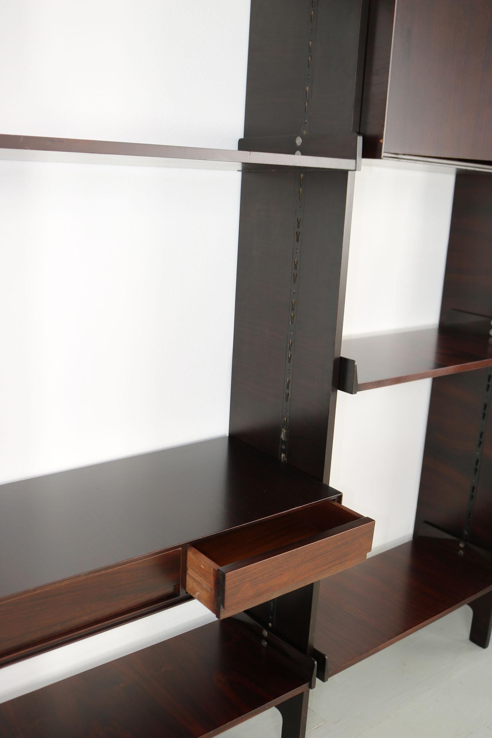 Freestanding 60s bookcase designed by Edmondo Palutari for Vittorio Dassi  For Sale 10