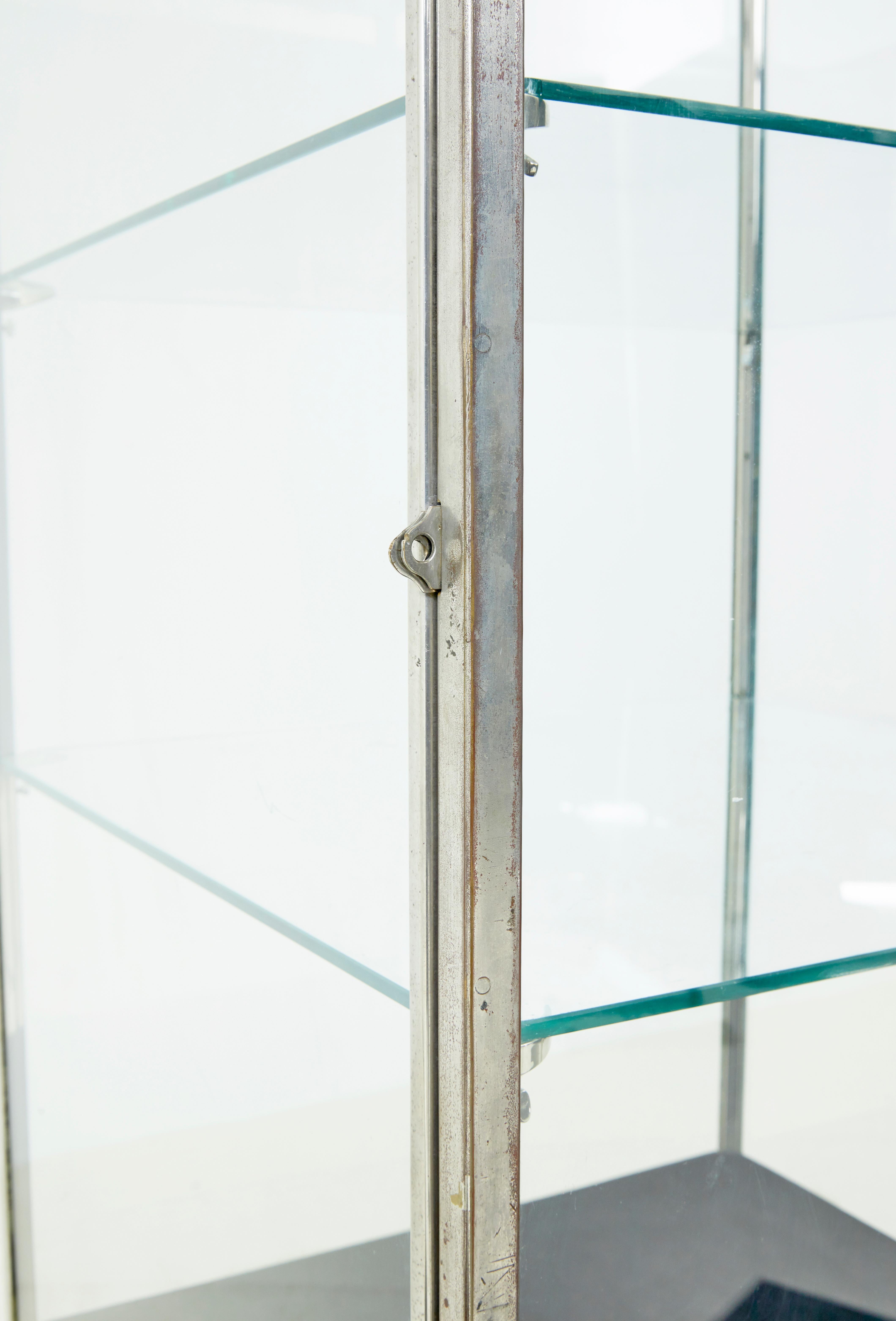 Freestanding Art Deco steel and leather glazed display cabinet In Good Condition For Sale In Debenham, Suffolk