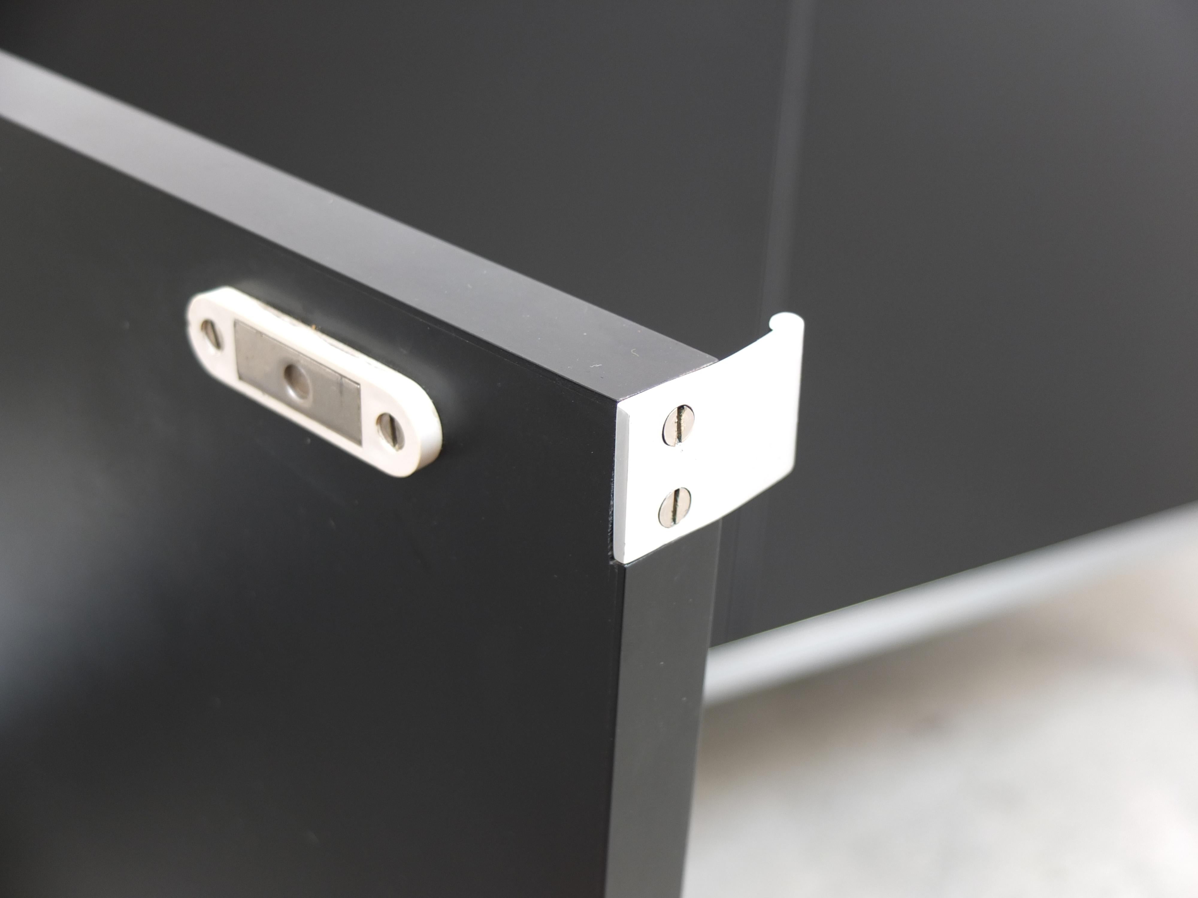 Crédence autoportante en noir et marbre par Florence Knoll pour Knoll, 1961 en vente 9
