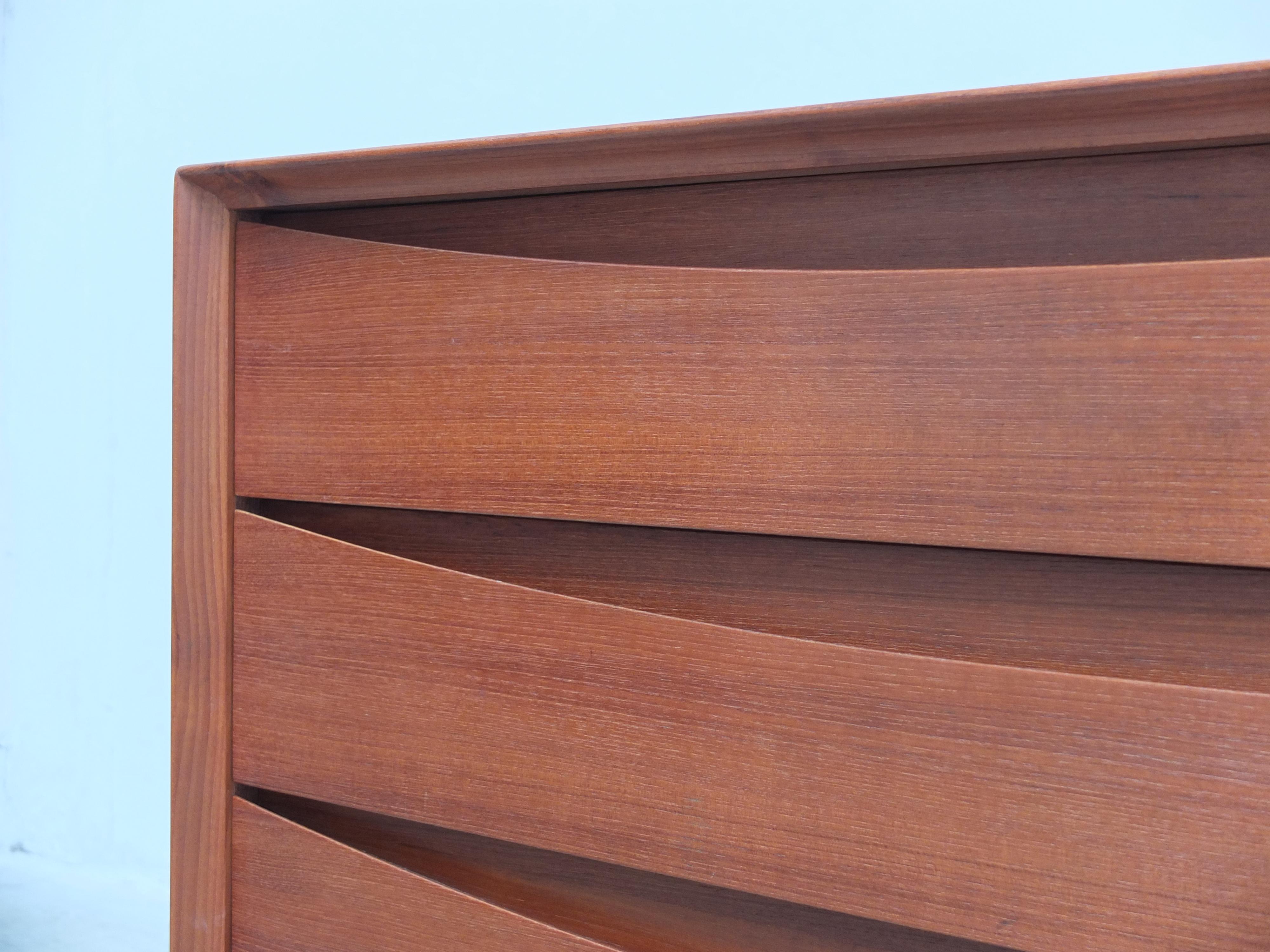 Cassettiera indipendente in teak di Arne Vodder per Sibast, anni '60 in vendita 4