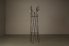 Porte-manteaux et porte-chapeaux sur pied, dans le style de Roger Féraud