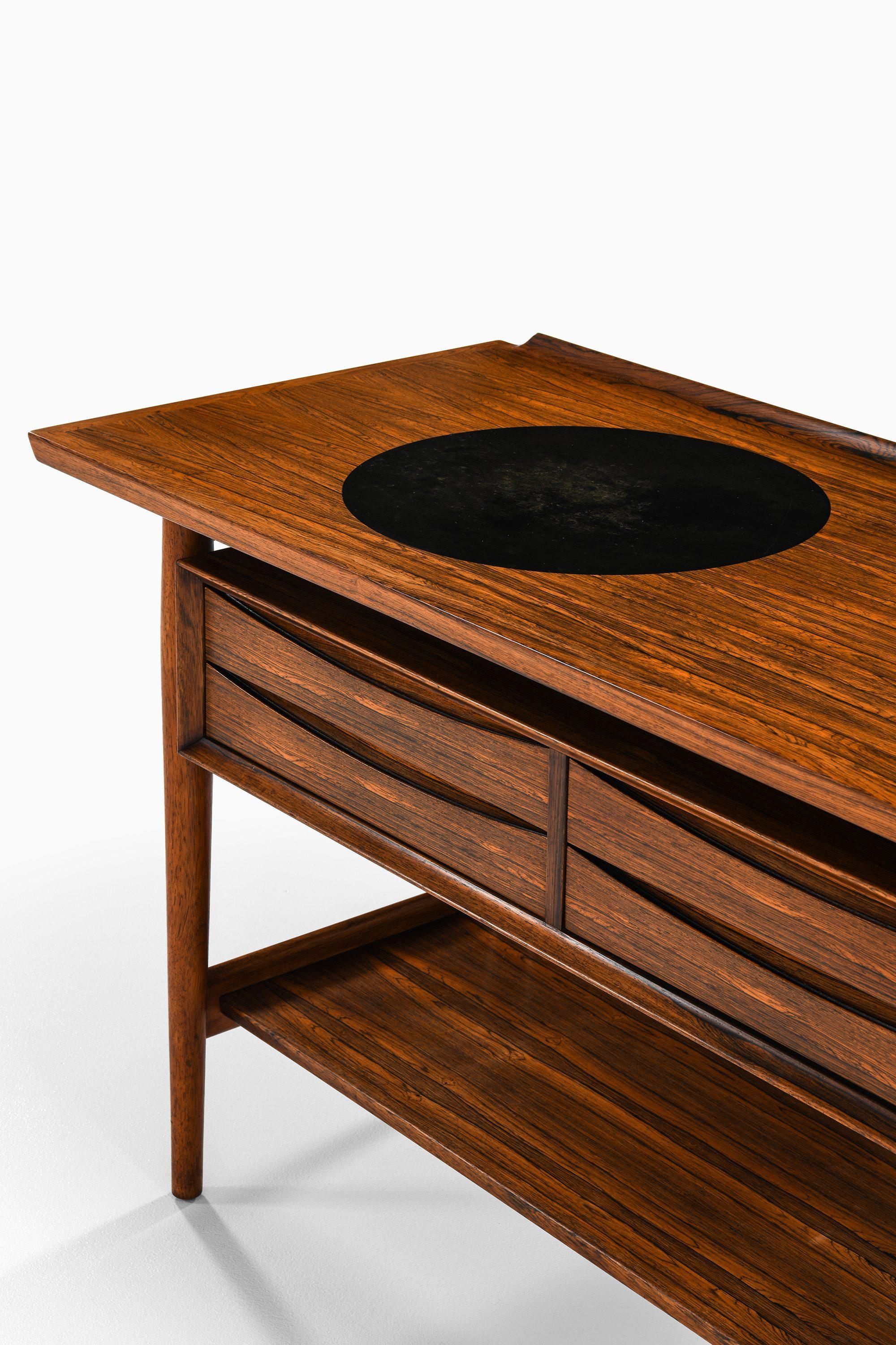 Tavolo consolle indipendente in legno di palissandro e formica di Arne Vodder, anni '60 in vendita 2