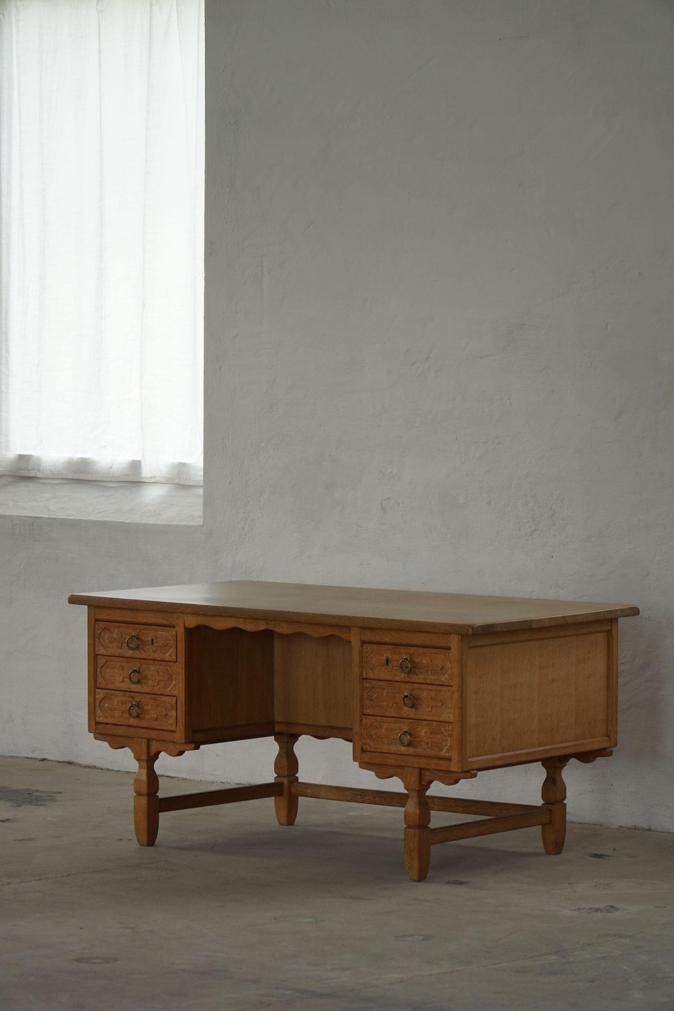 Freestanding Desk in Oak, Danish Mid Century Modern, Henning Kjærnulf, 1950s For Sale 3