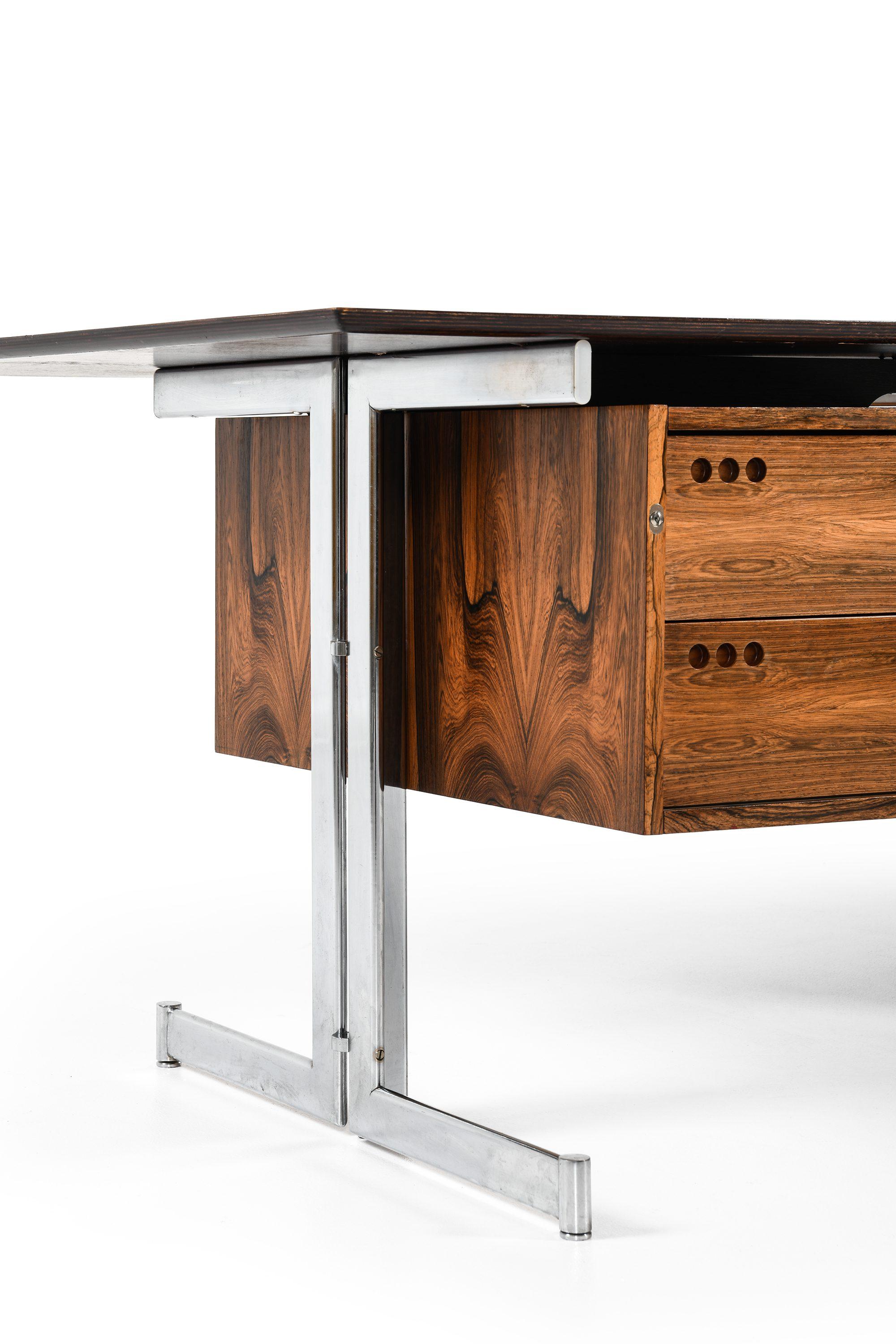 Freestanding Desk in Rosewood and Chromed Steel by Jan Lunde Knudsen, 1960's For Sale 1
