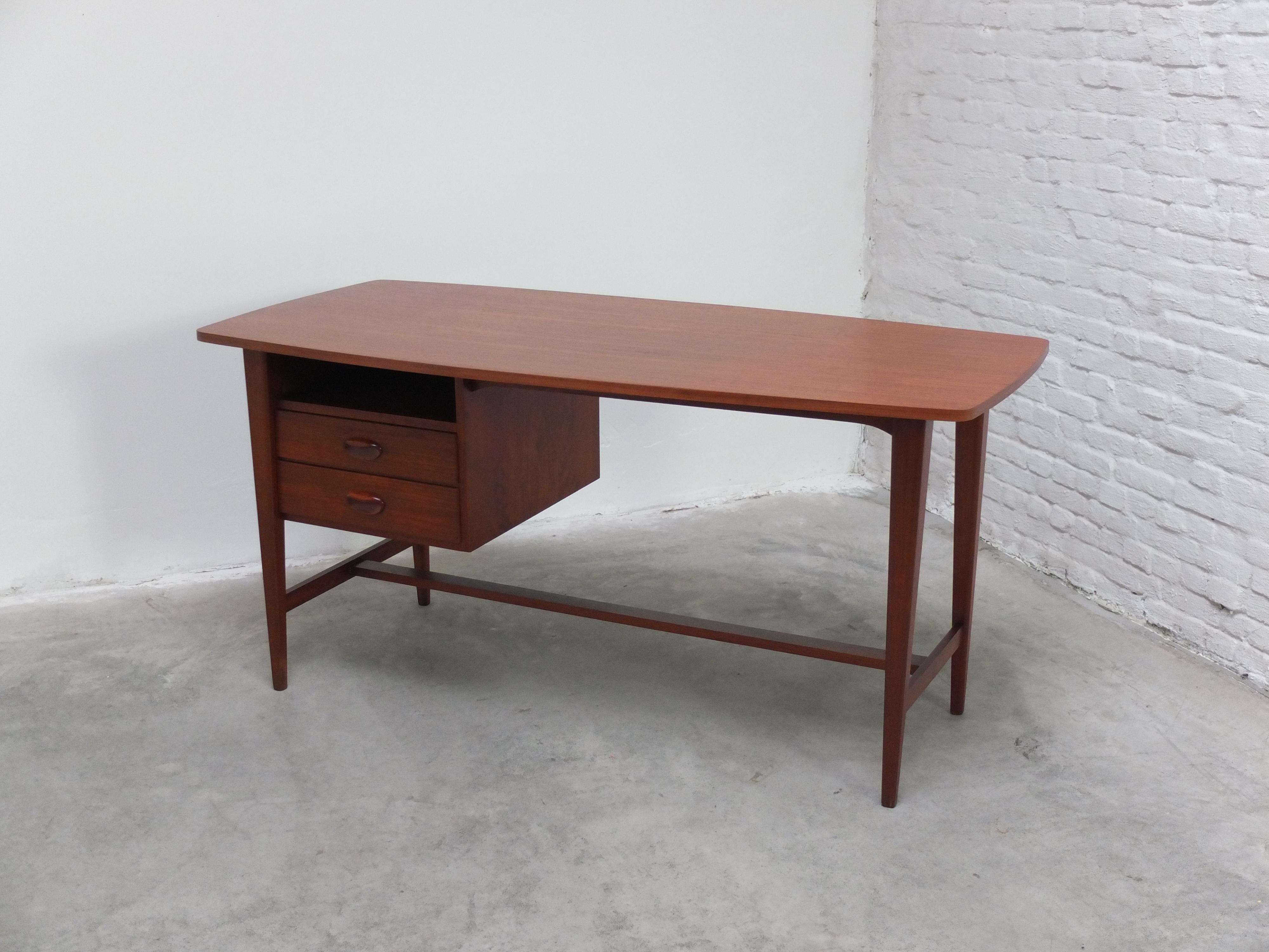 Rara scrivania indipendente in teak di Heinrich Althoff, anni '60 in vendita 11