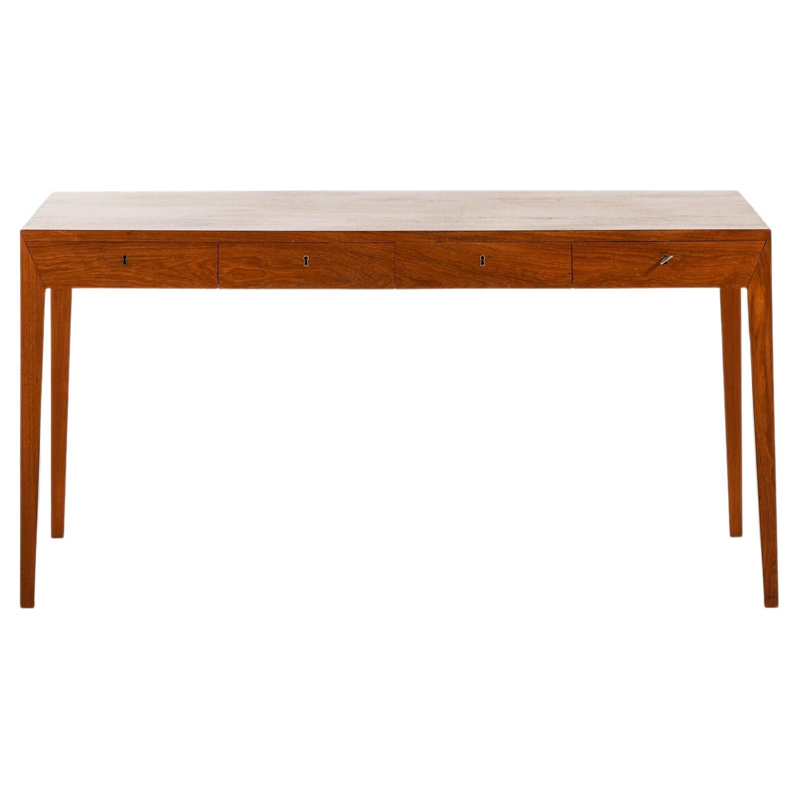 Bureau autoportant en teck par Severin Hansen, années 1950 en vente