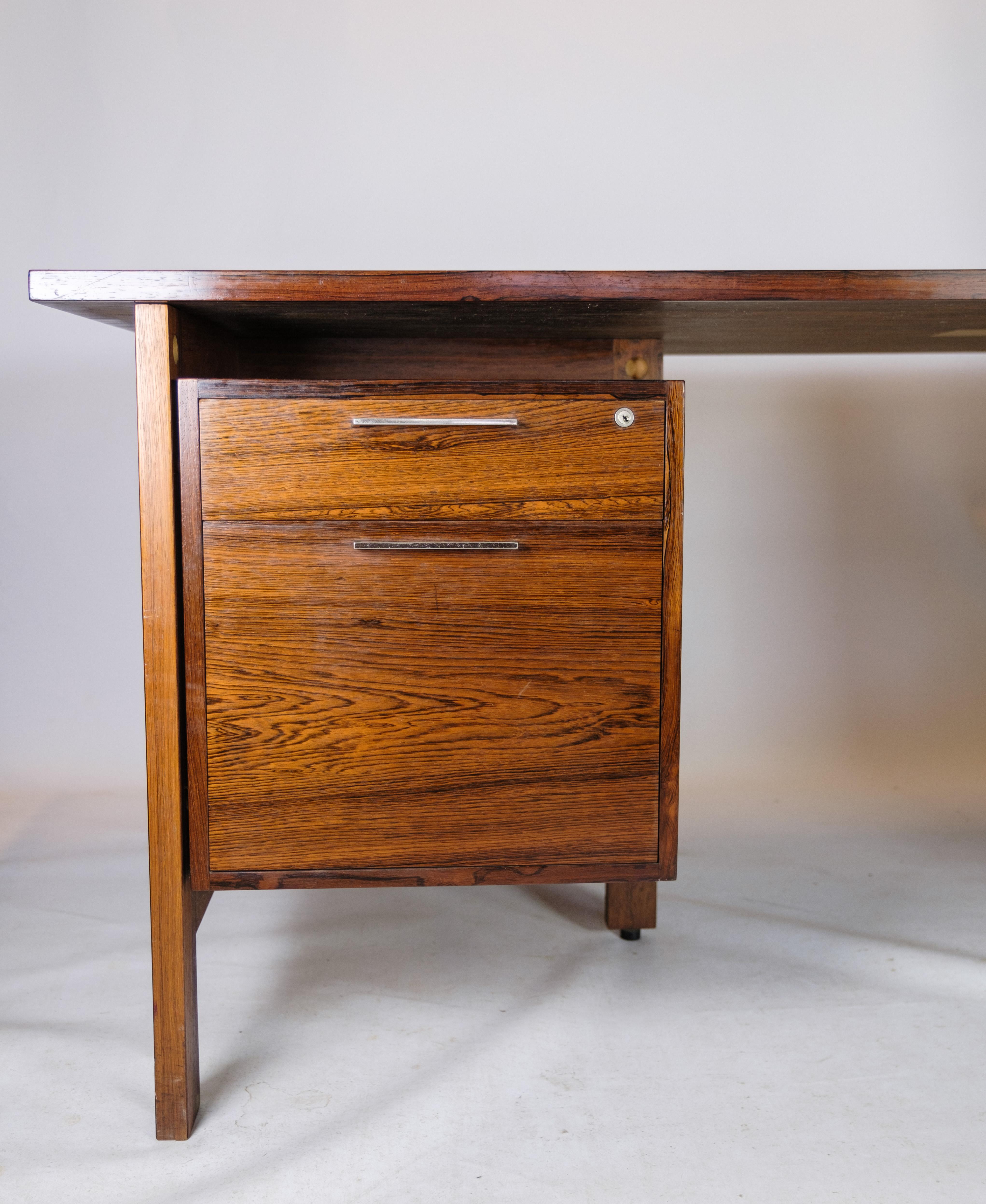 Freestanding Desk Of Danish Design In Rosewood By Bjerringbro Furniture In Excellent Condition For Sale In Lejre, DK